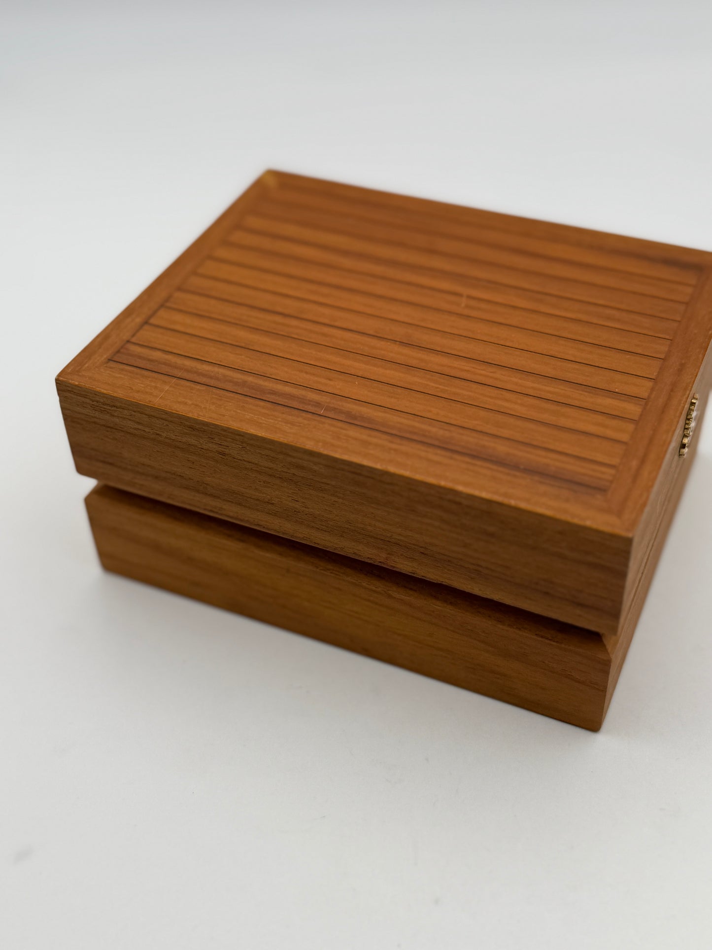 corum admiral's cup box scatola swiss made