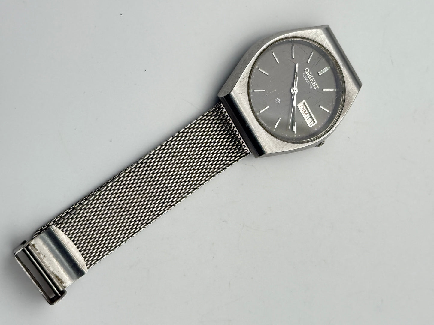orient quartz japan 36mm hb 589638-80 ca