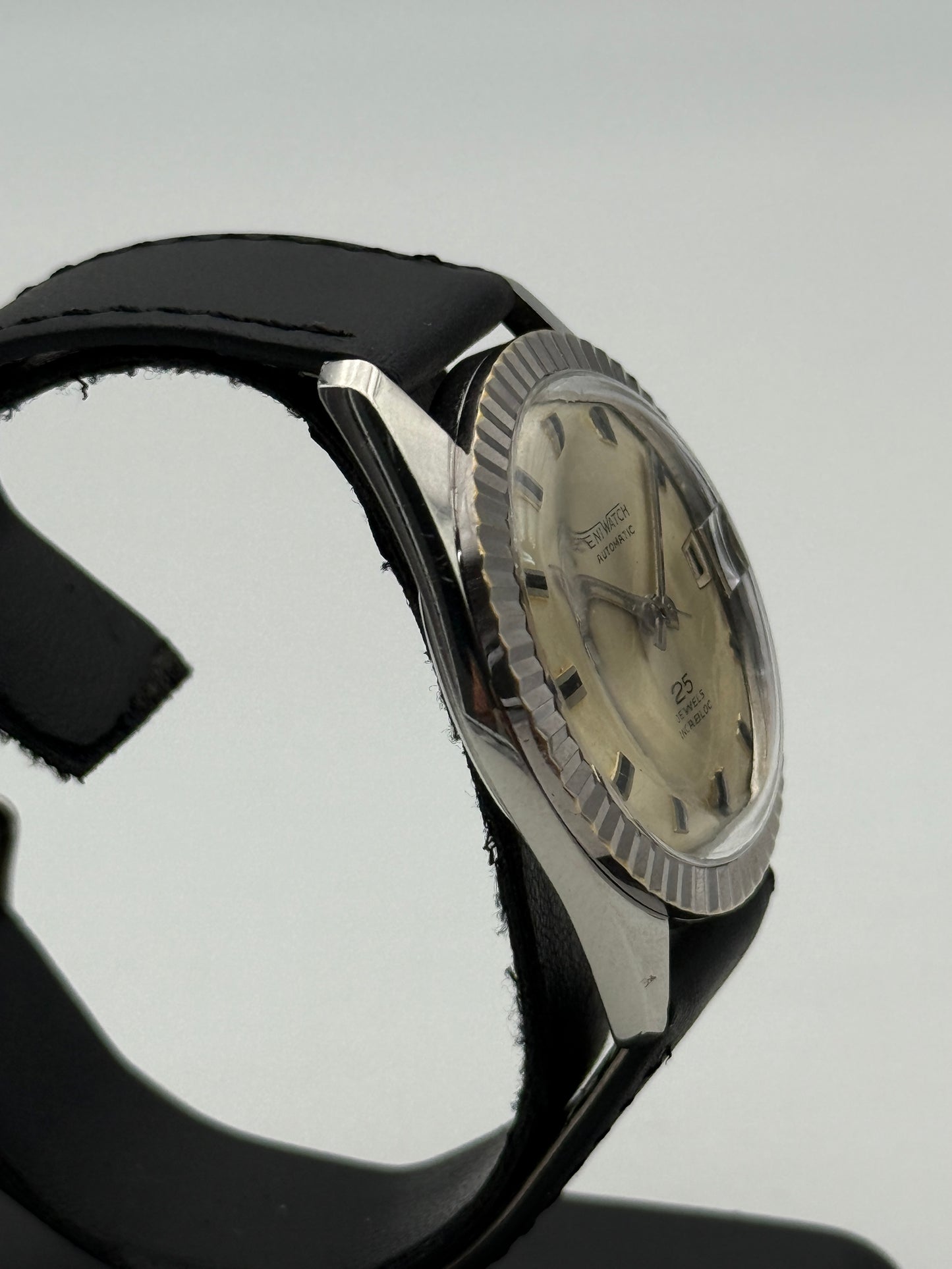 seniwatch waterproof swiss made automatic vintage