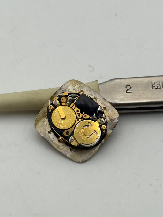 omega 1353 movement movimento