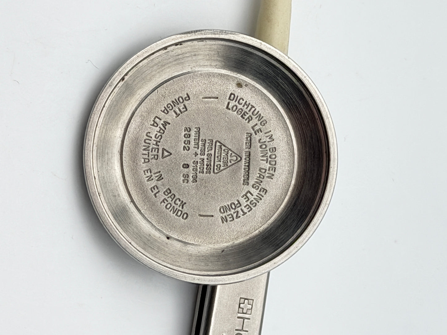omega 2852-8 sc 33.5-31.5mm fondello caseback