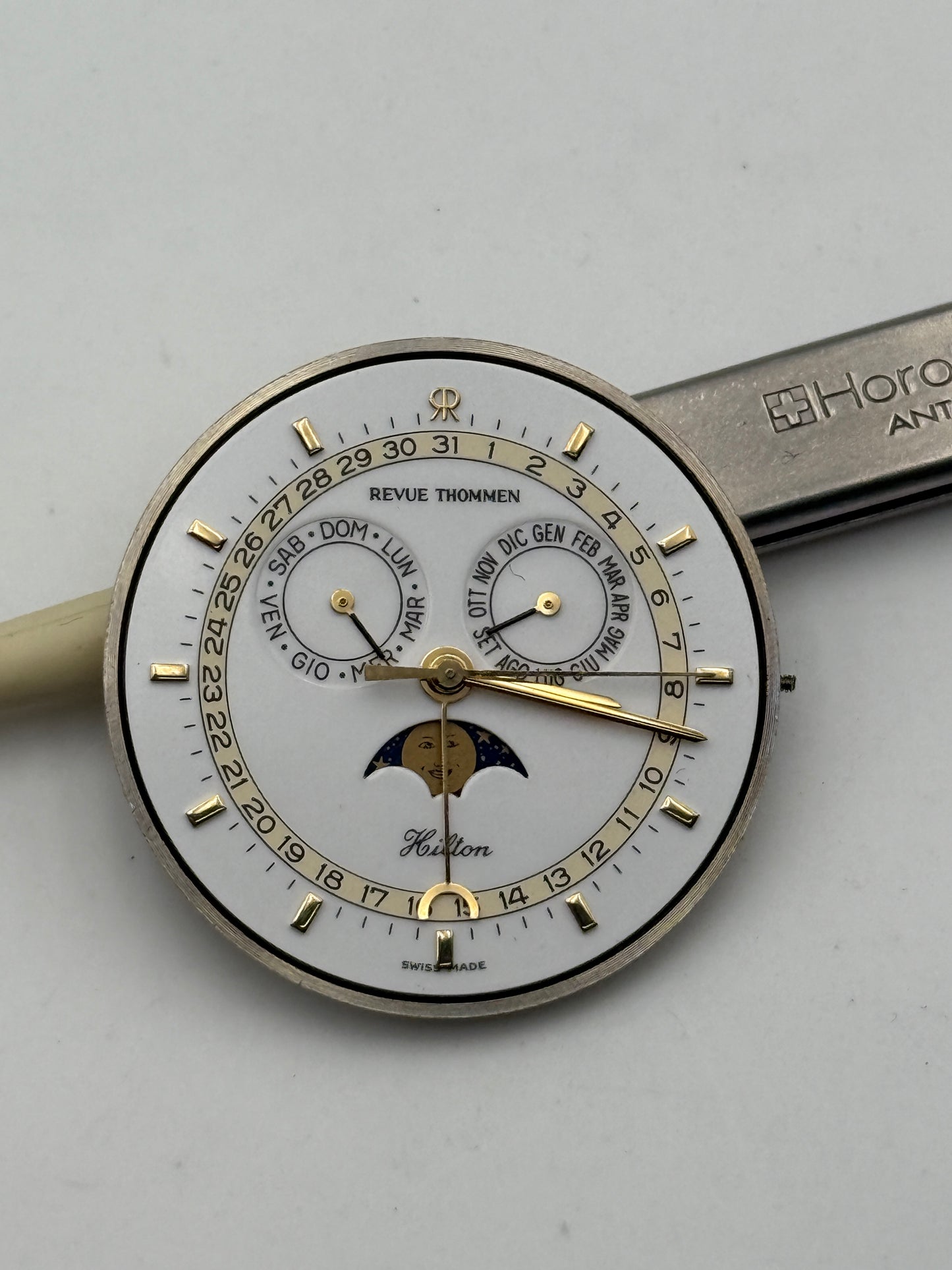revue thommen calendar eta 255.487 perpetual movement movimento