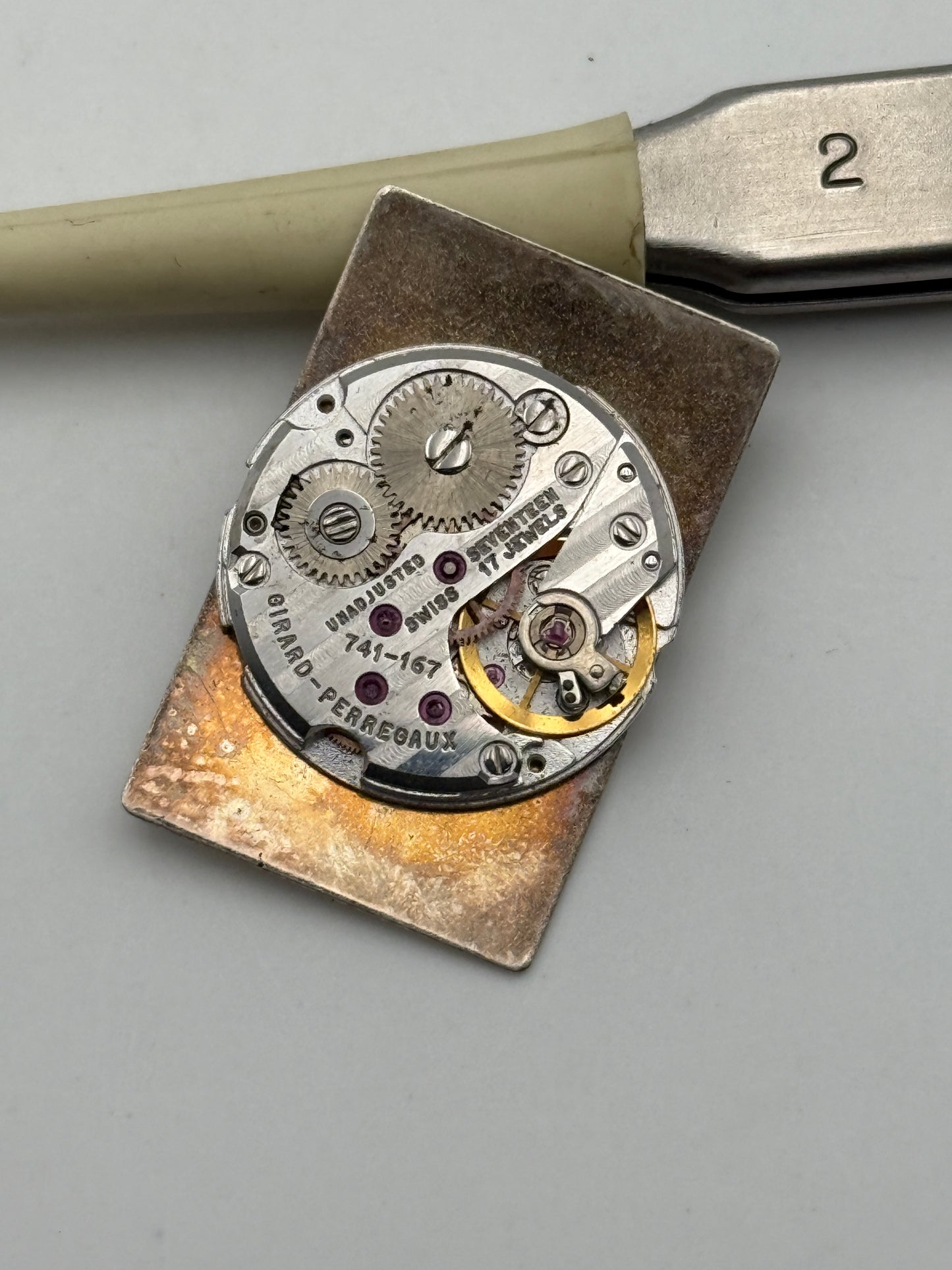 girard perregaux 741-157 movement movimento