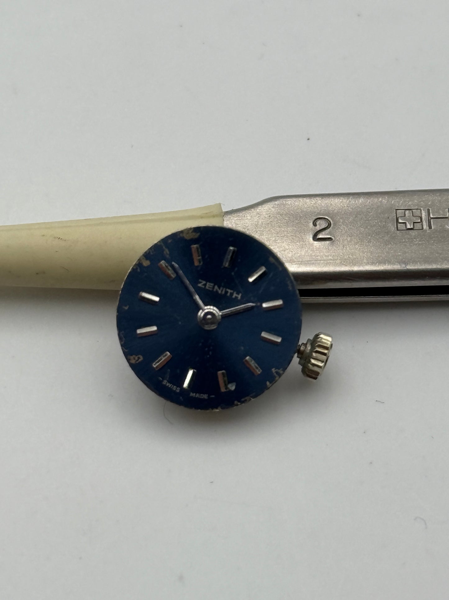 zenith 1110 movement movimento