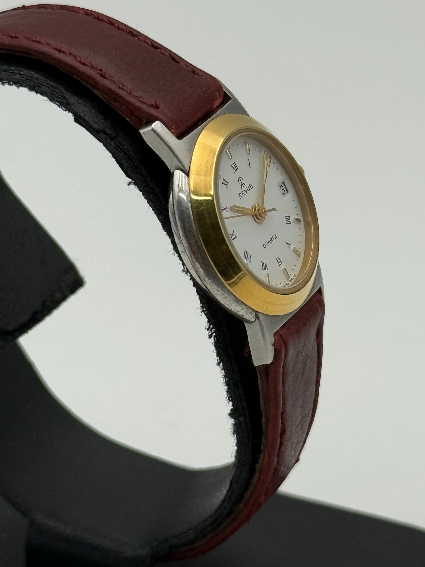 revue thommen swiss made steel-gold  referenza 130065