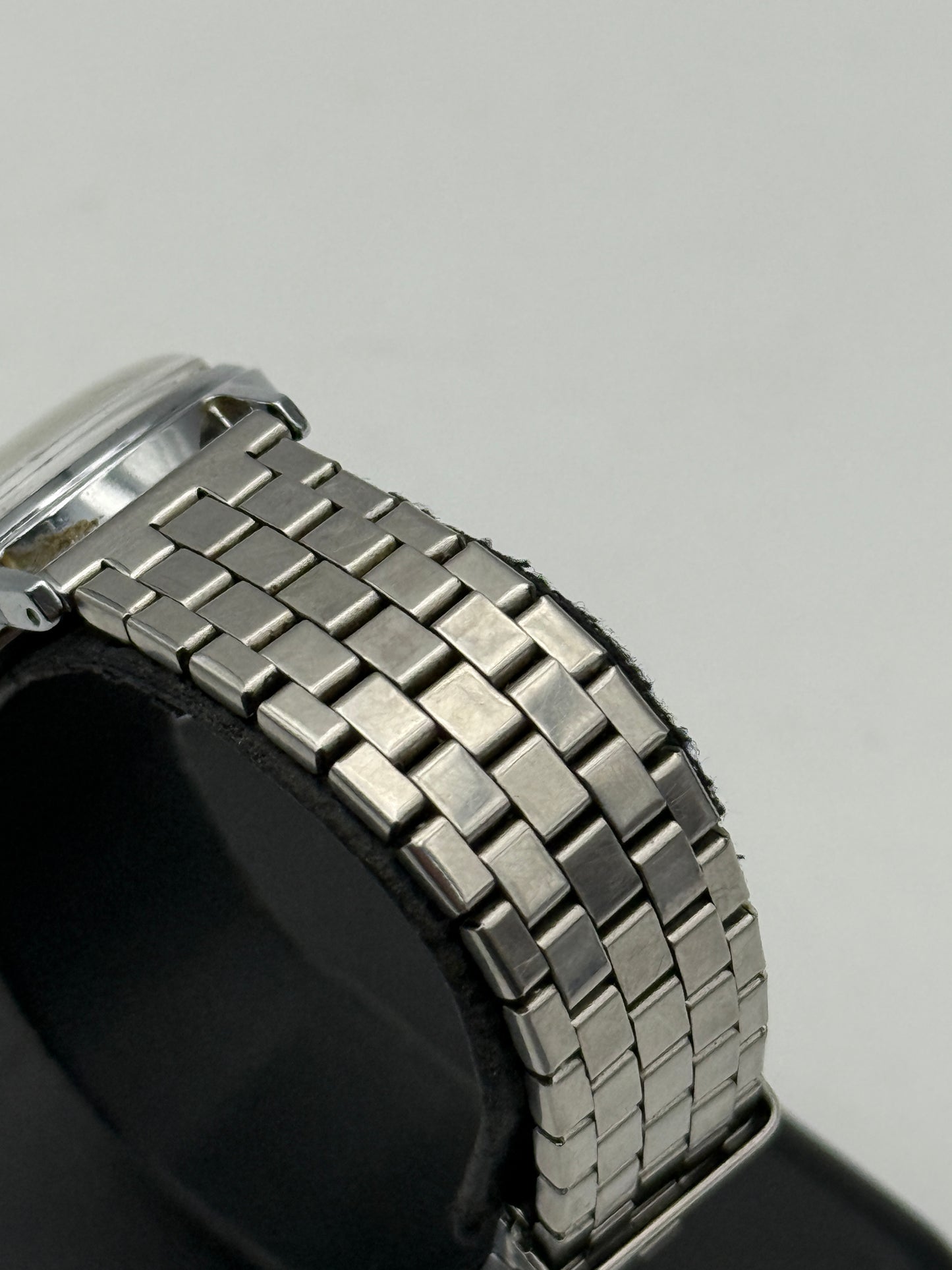 timex vintage manual wind 31mm