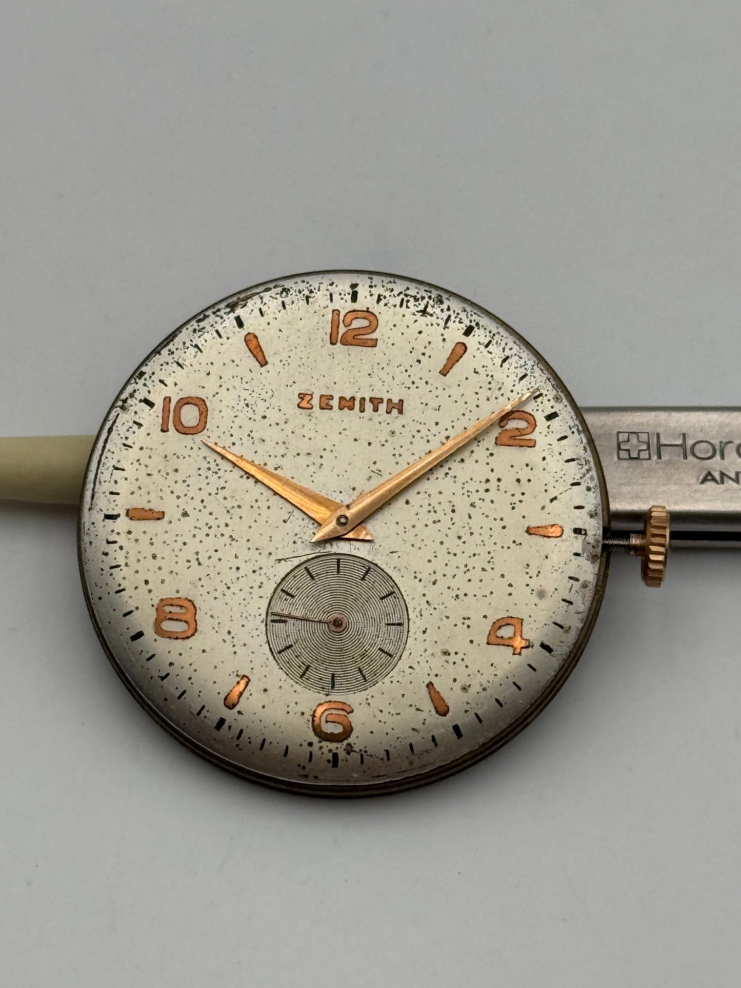 Zenith 106 movement movimento
