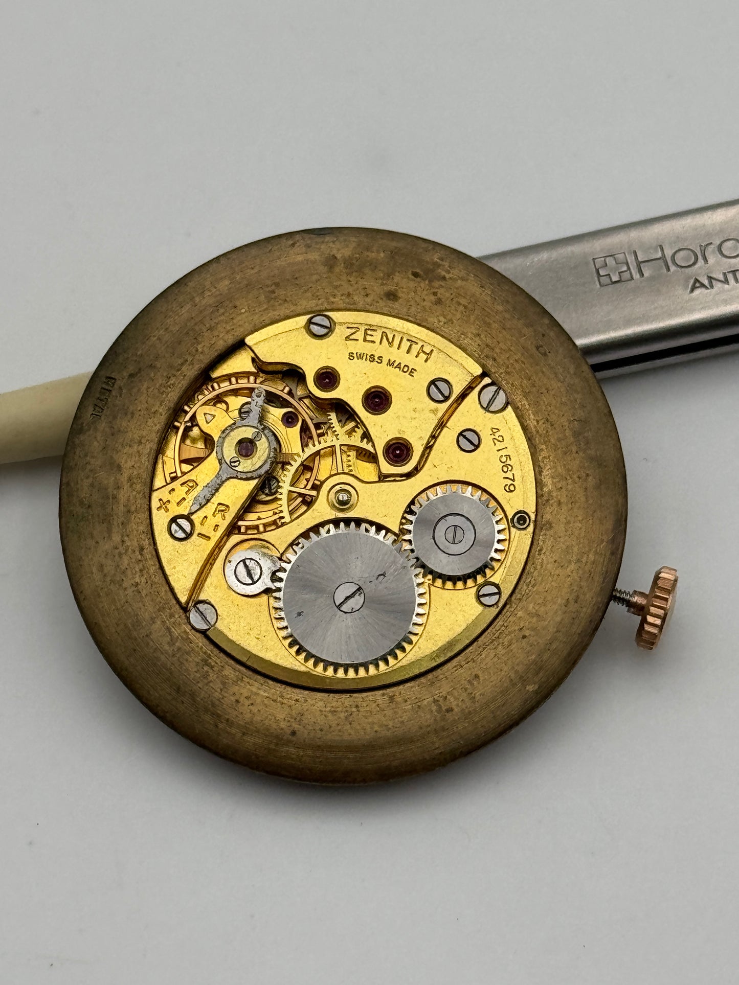 Zenith 106 movement movimento