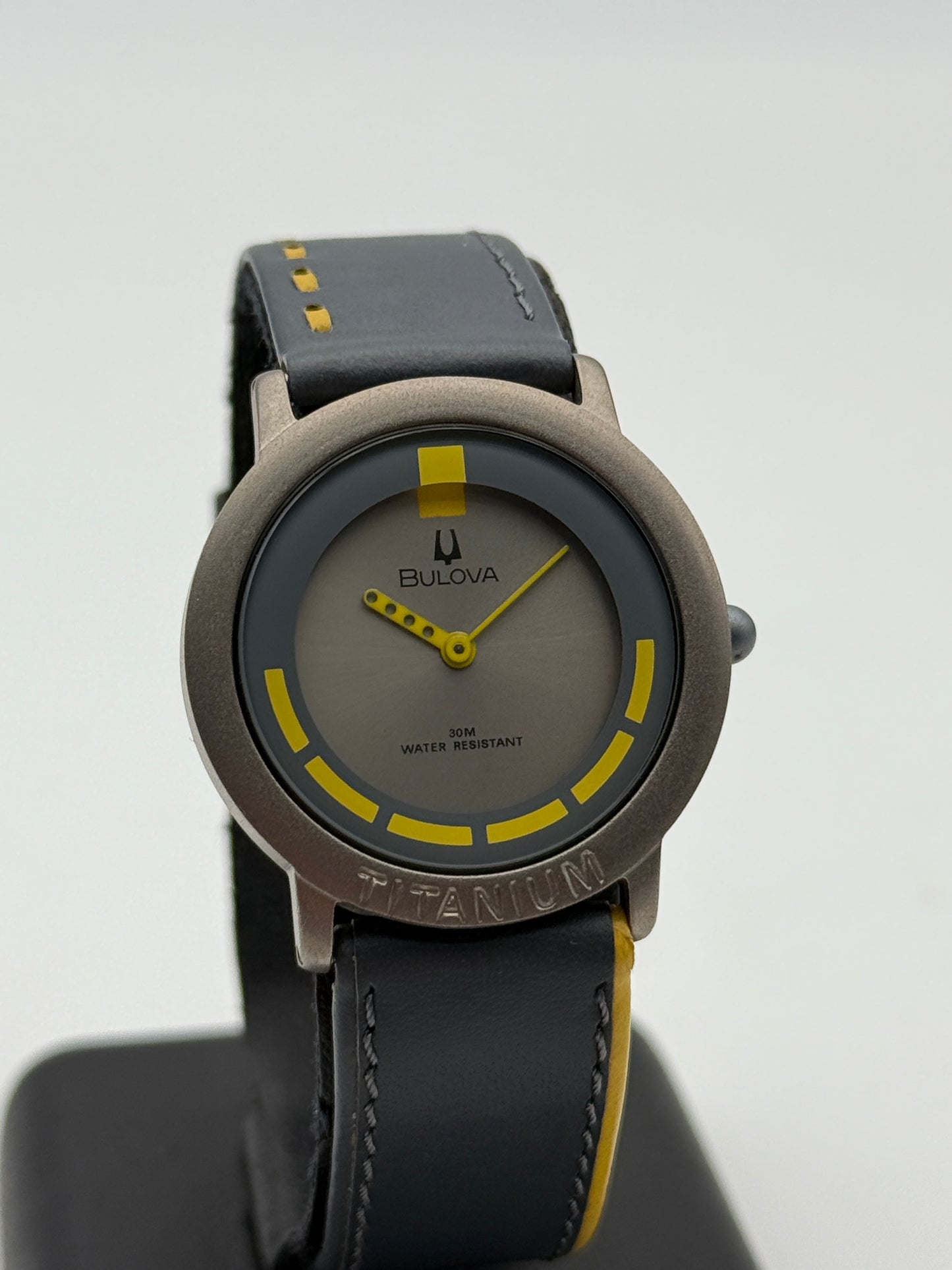 bulova titanium swiss made  8978900