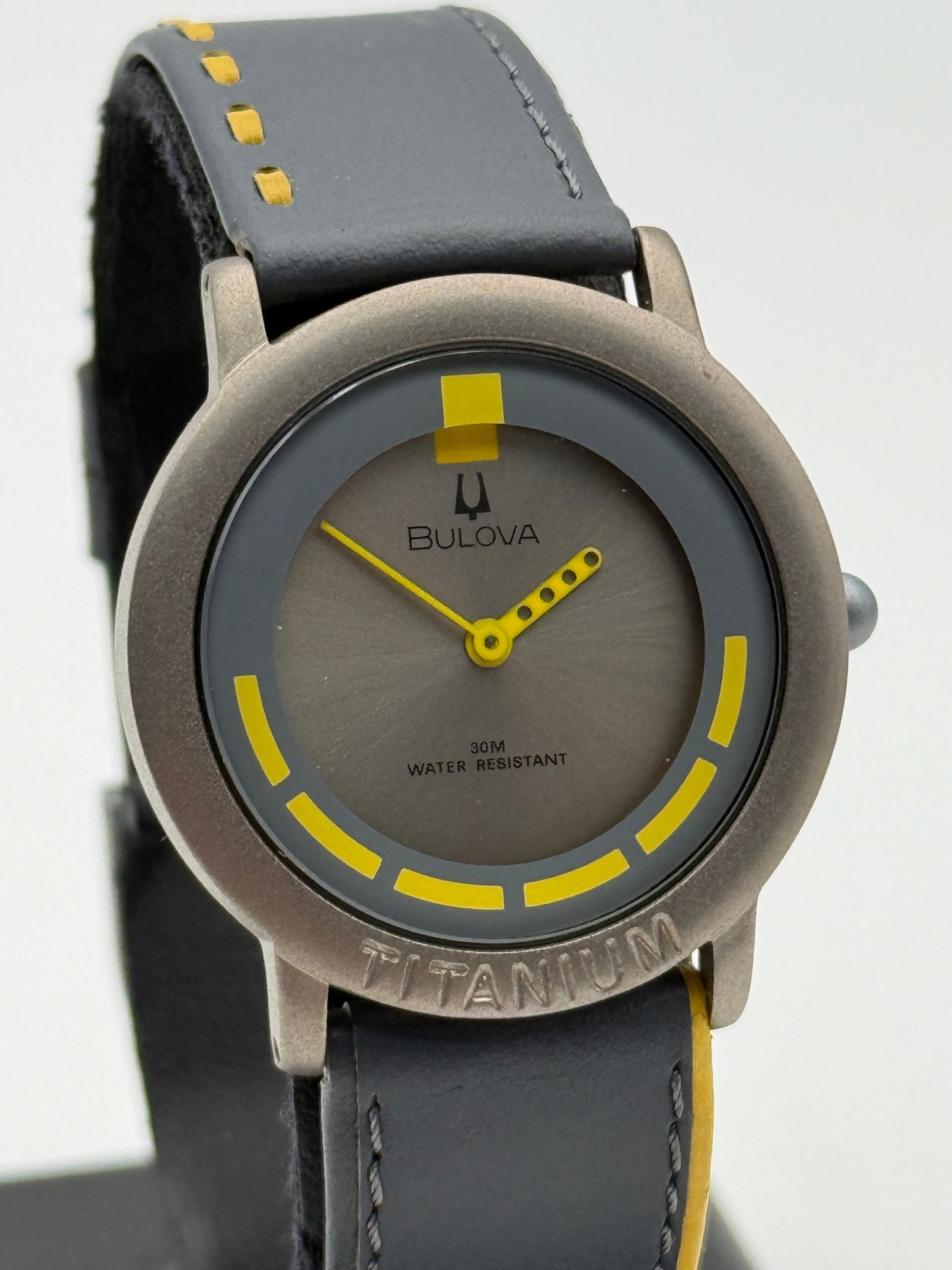 bulova titanium swiss made 8978900