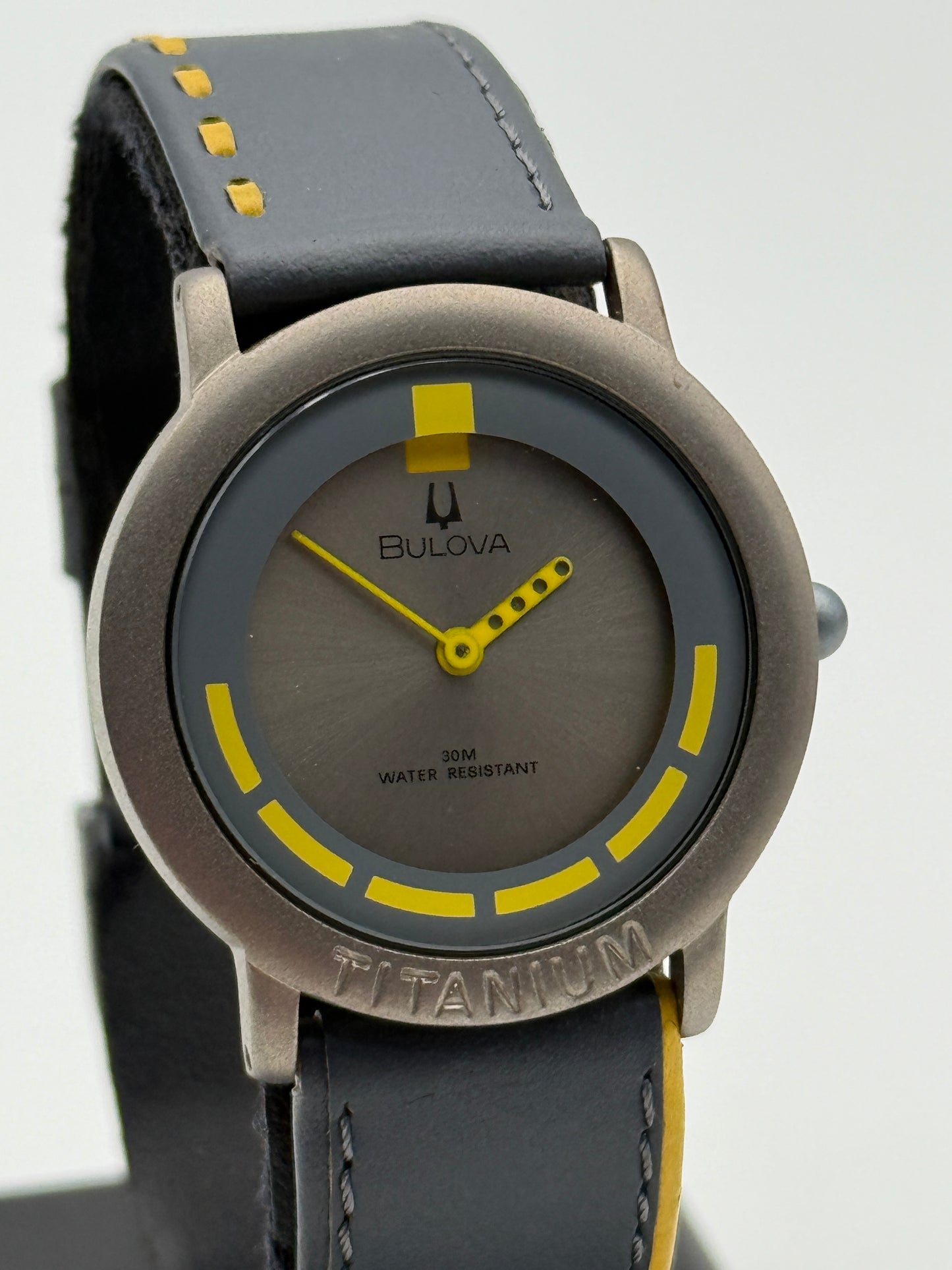 bulova titanium swiss made 8978900