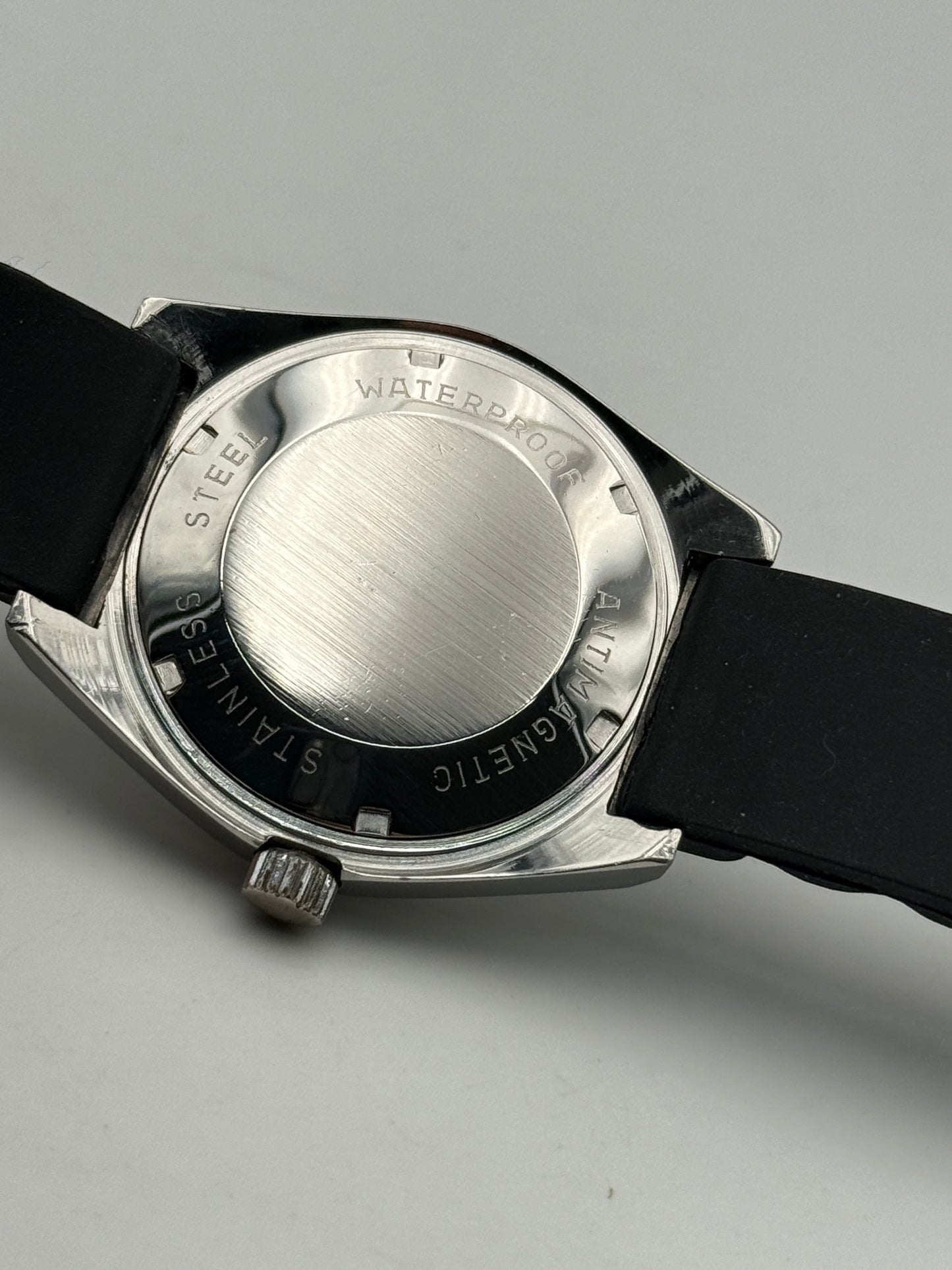 arland diver swiss made automatic vintage steel 37mm