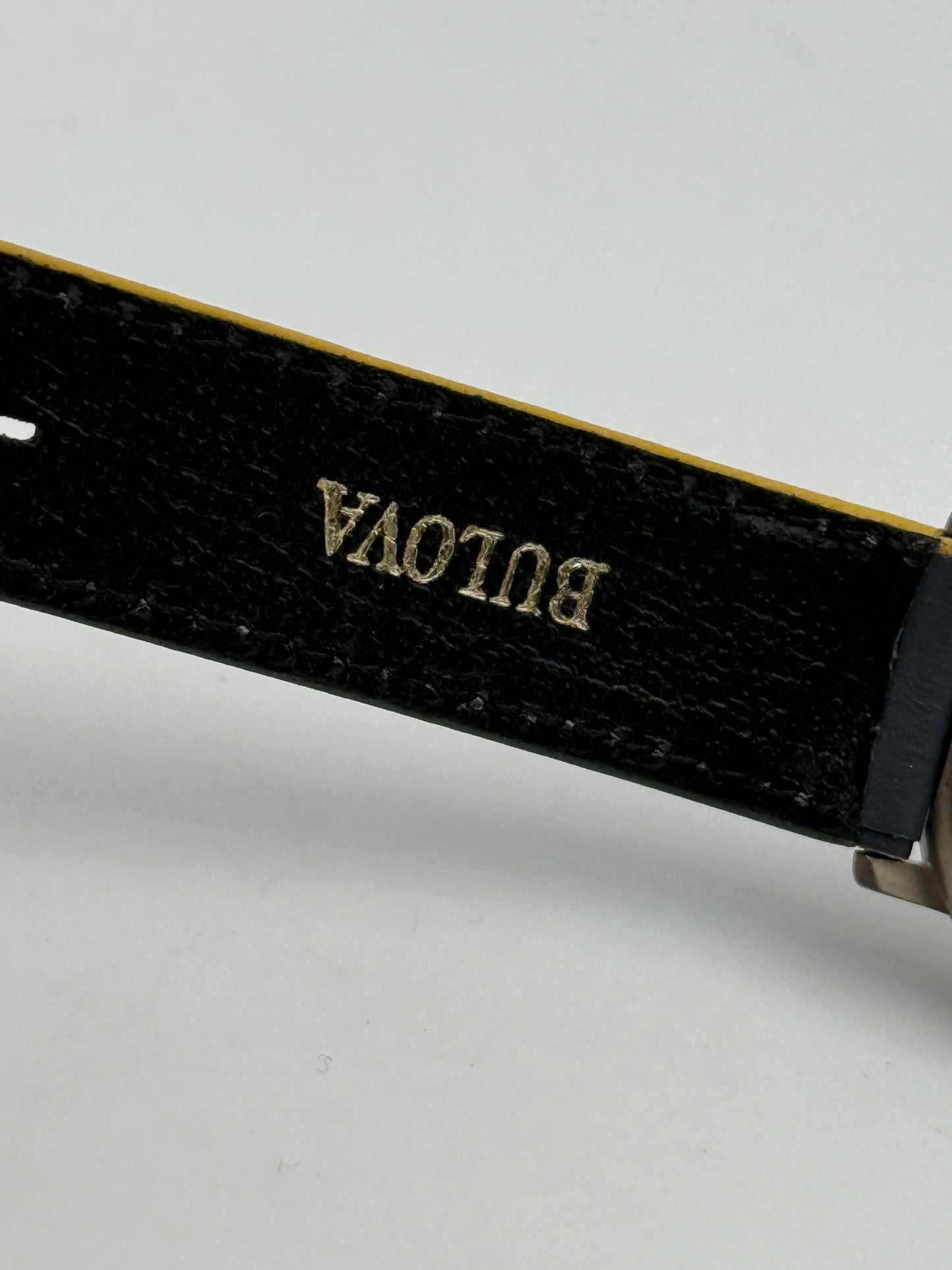 bulova titanium swiss made 8978900