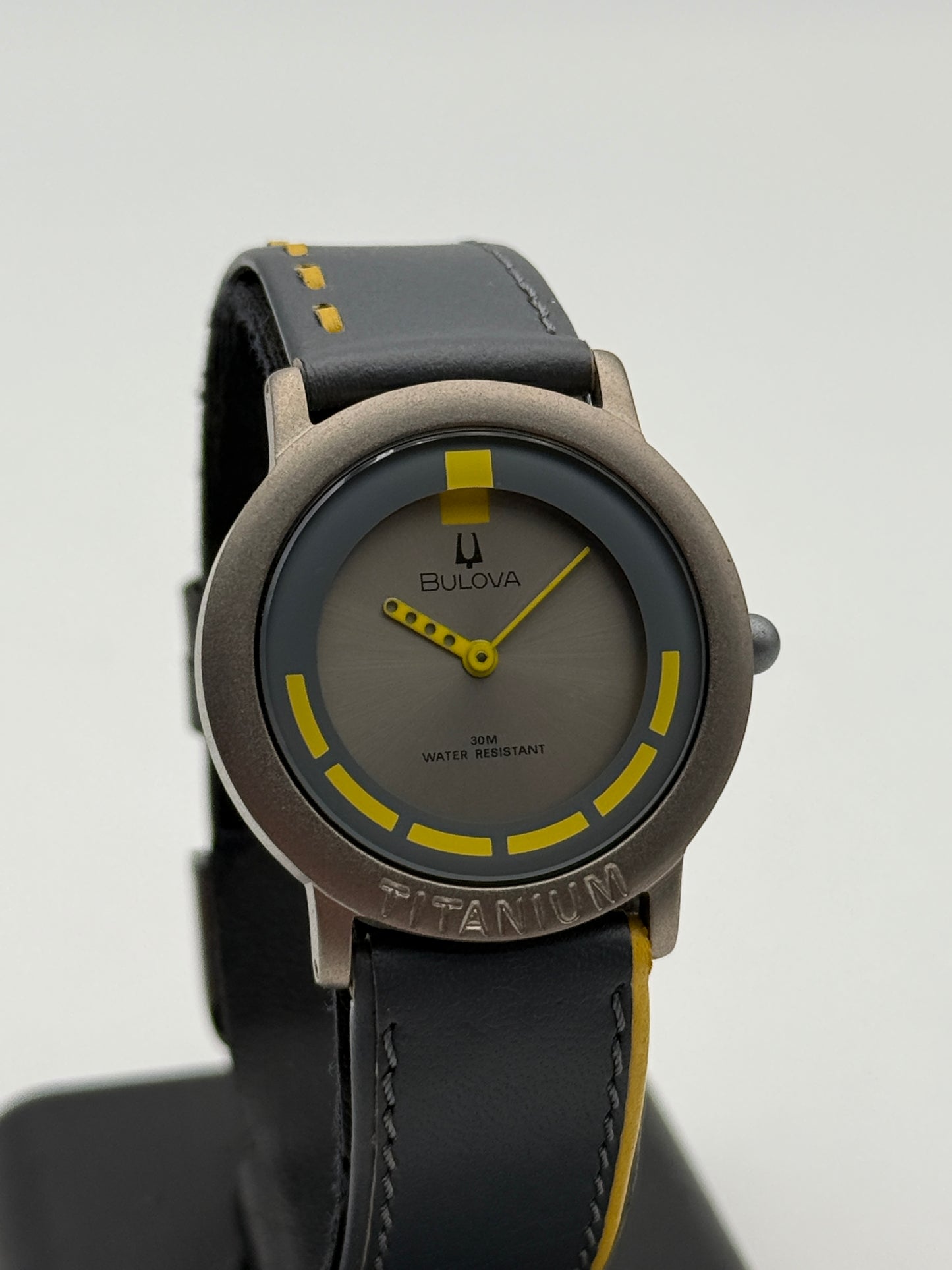 bulova titanium swiss made  8978900