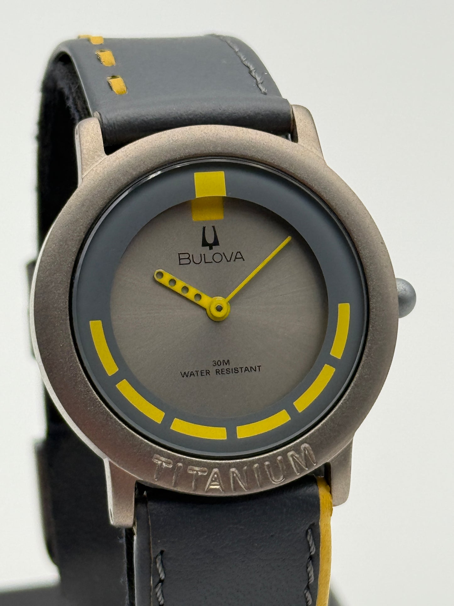 bulova titanium swiss made  8978900