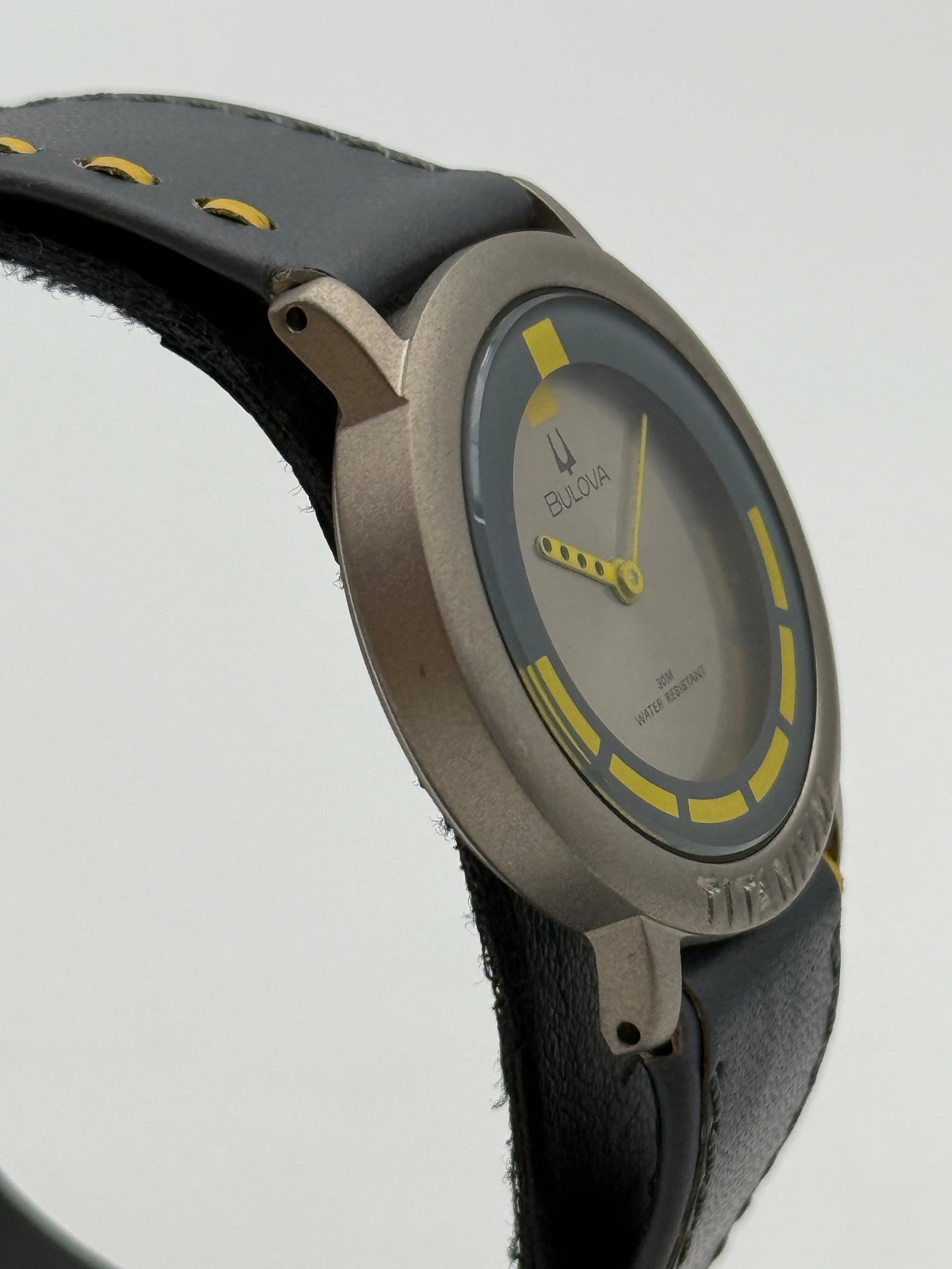 bulova titanium swiss made  8978900
