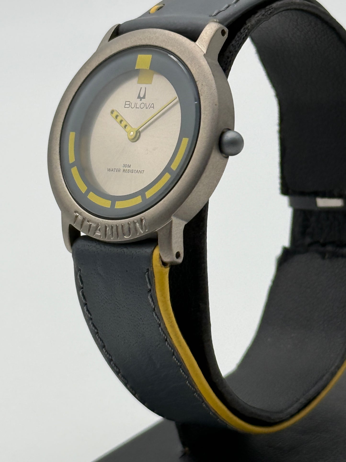 bulova titanium swiss made  8978900
