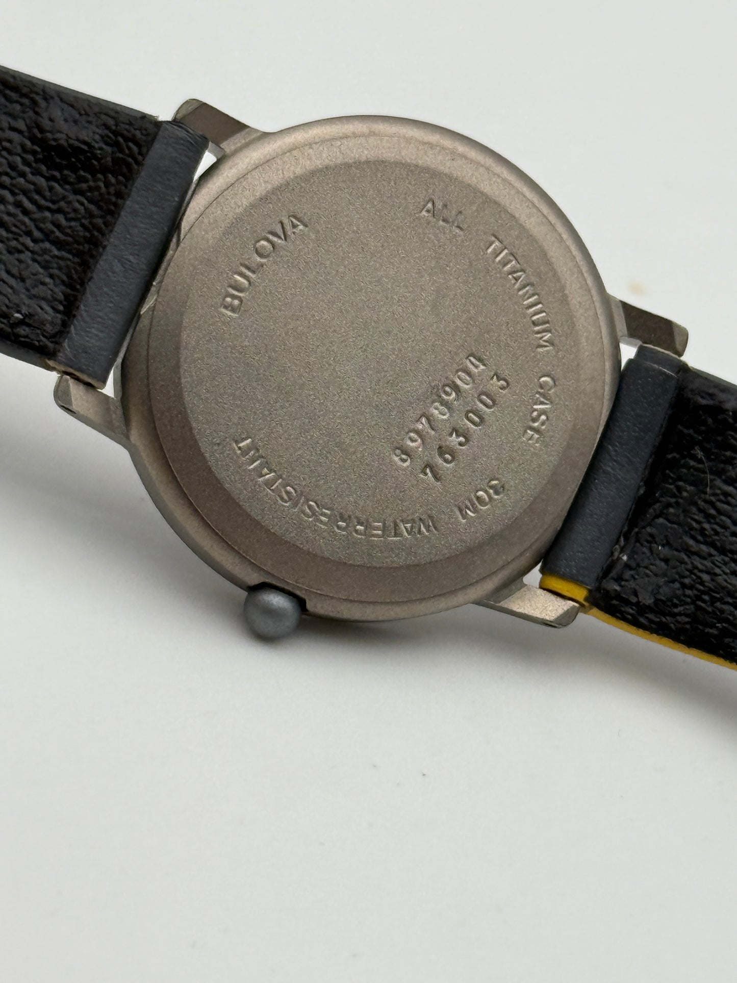 bulova titanium swiss made  8978900