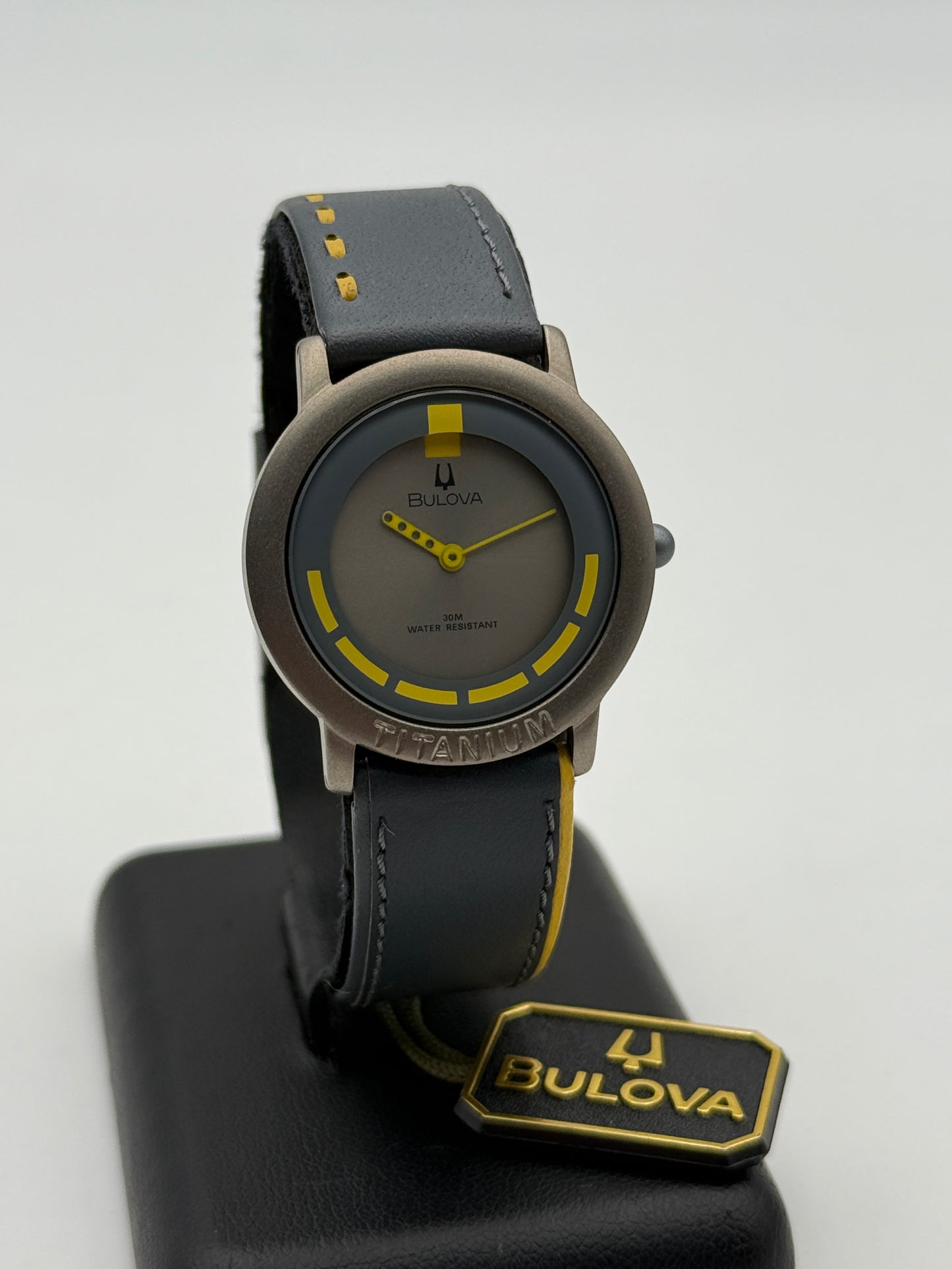 bulova titanium swiss made  referenza 8978900