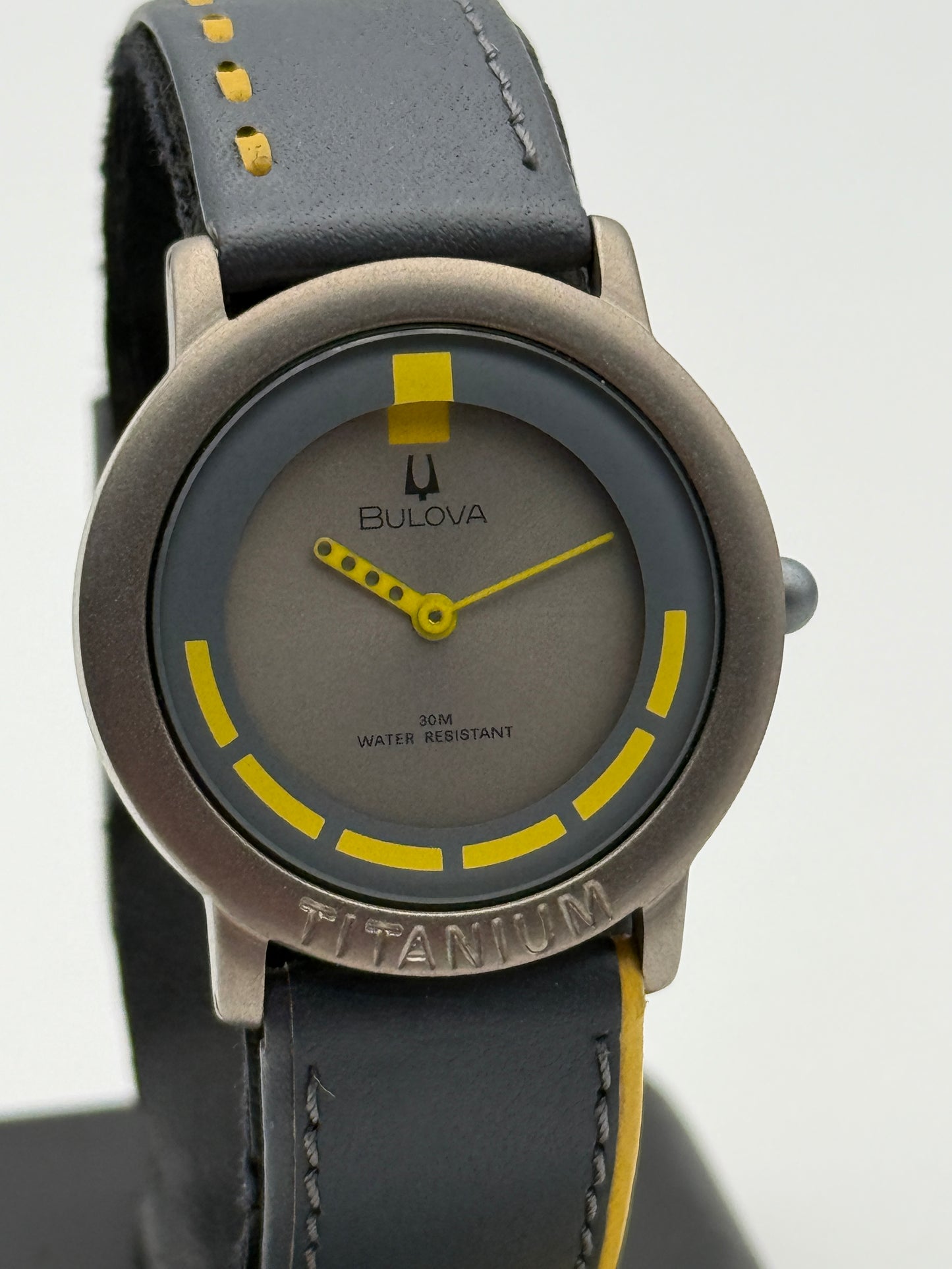 bulova titanium swiss made  referenza 8978900
