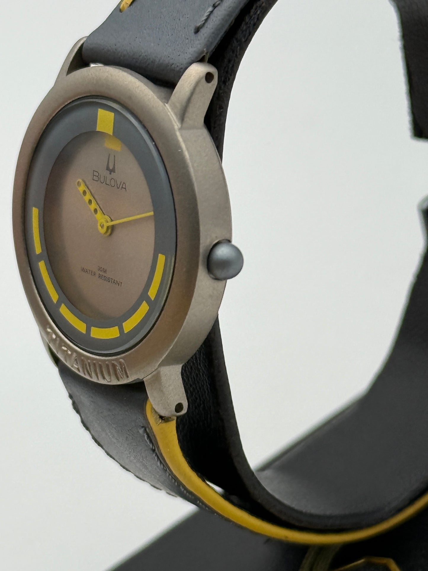 bulova titanium swiss made  referenza 8978900