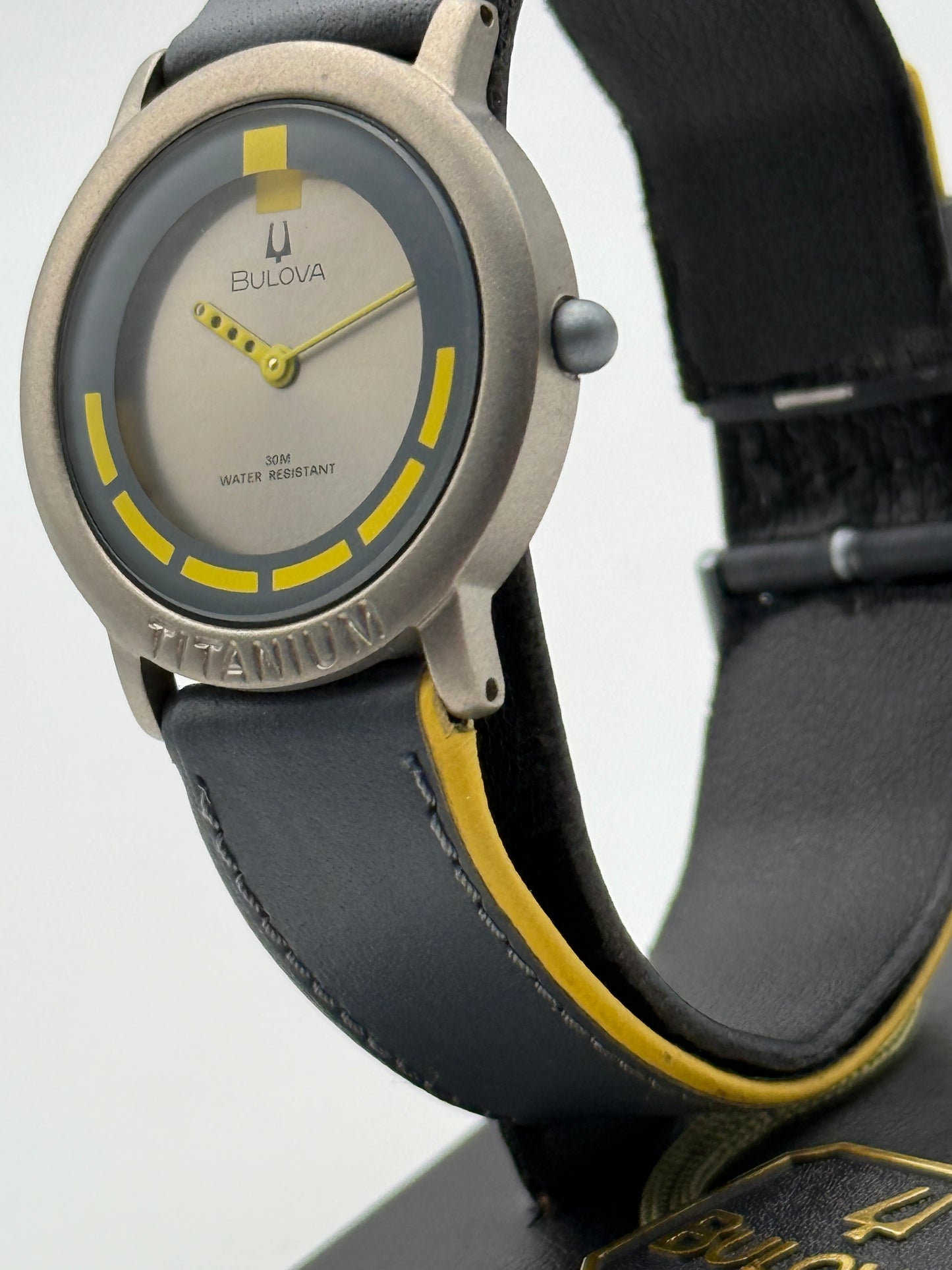 bulova titanium swiss made  referenza 8978900