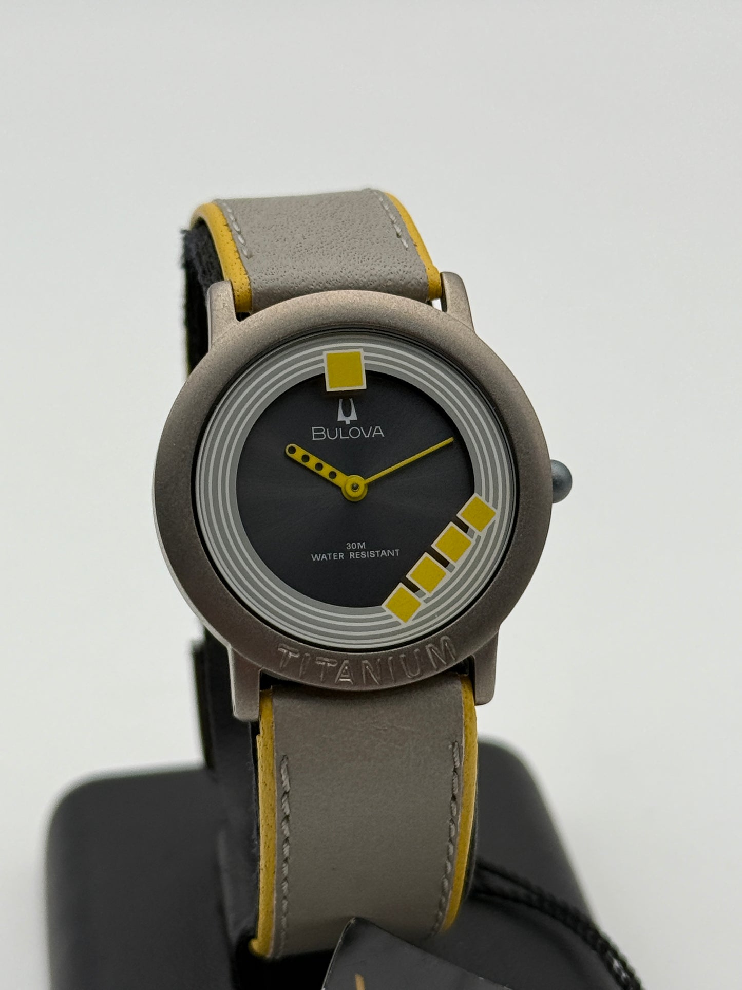 bulova titanium swiss made  8978905