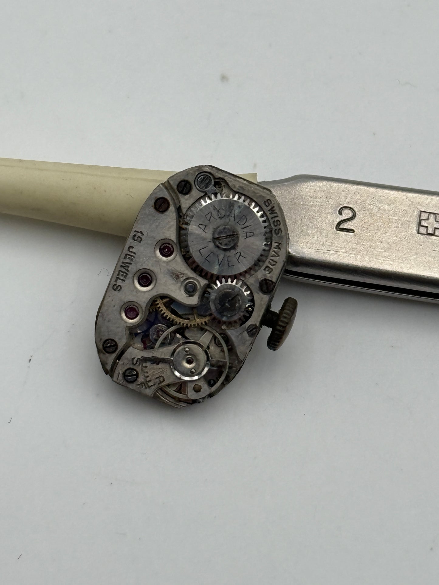 arcadia lever movement movimento