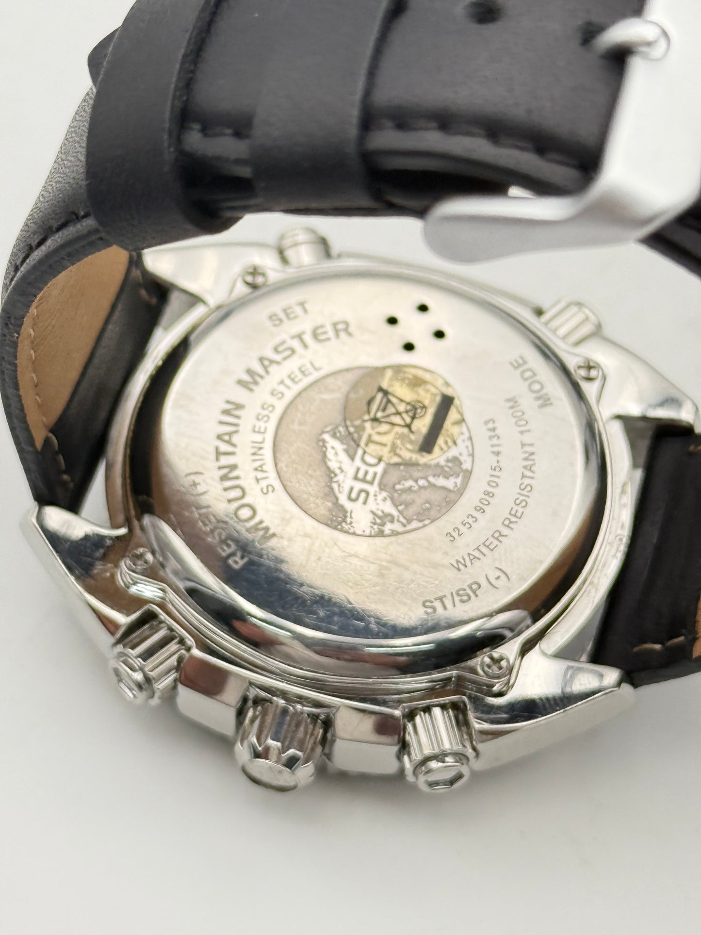 Sector mountain master 3253908015-41343 47mm