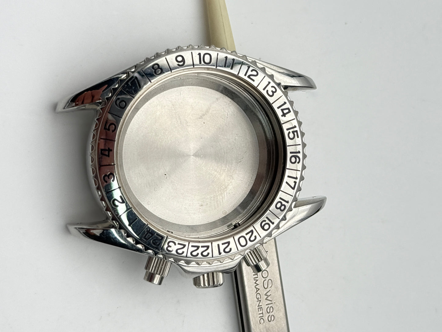 universal geneve aerocompax chrono 40mm 822.424. cassa case