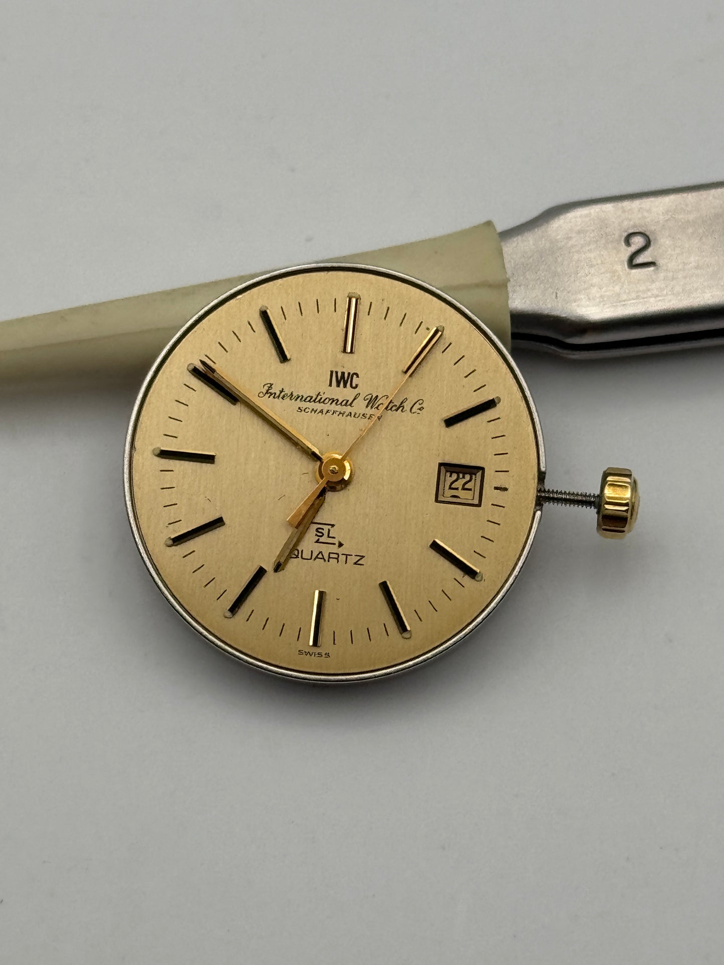 IWC ingenieur sl quartz movement movimento