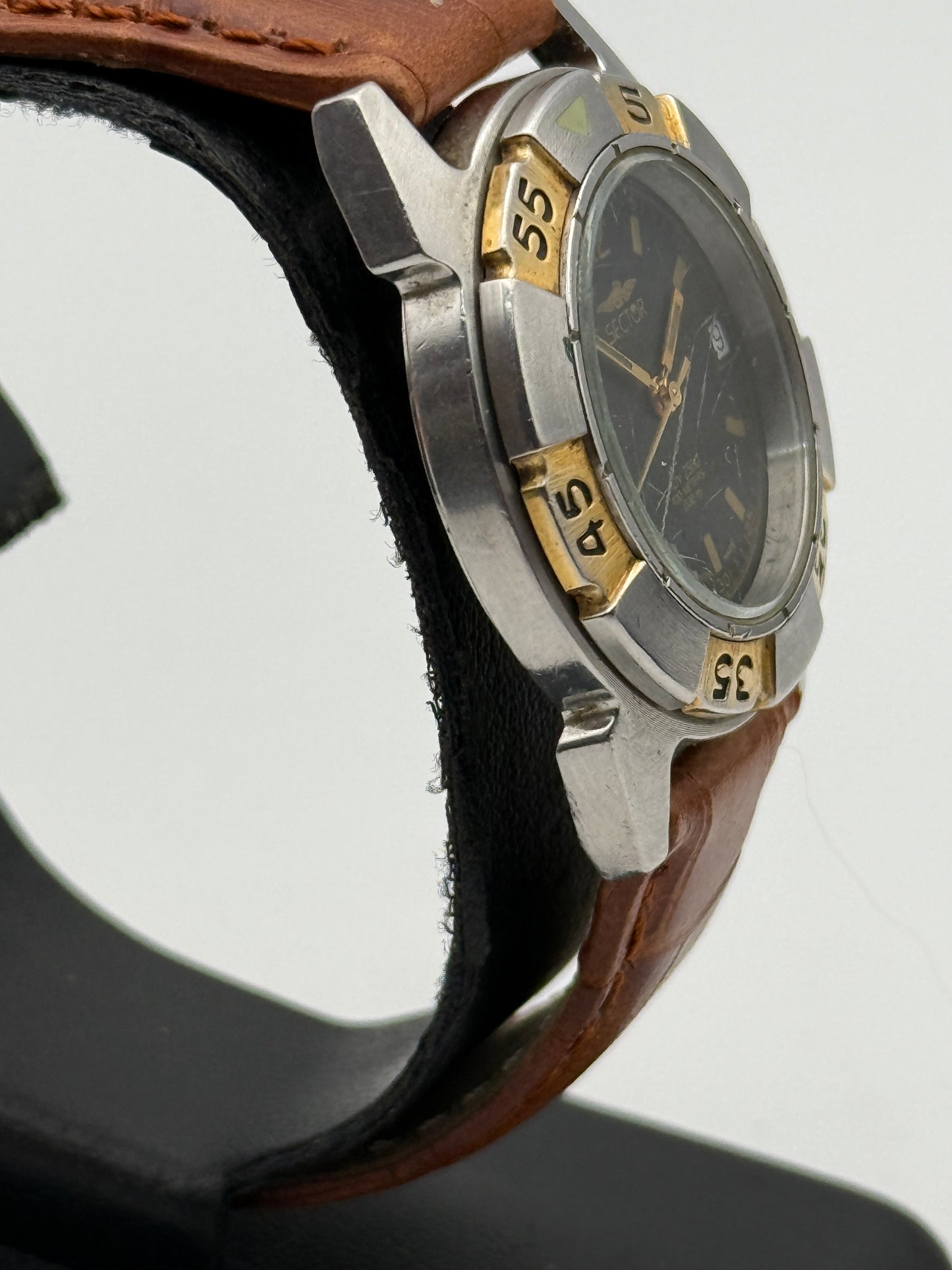 sector adv 2500 51400537 34mm swiss made