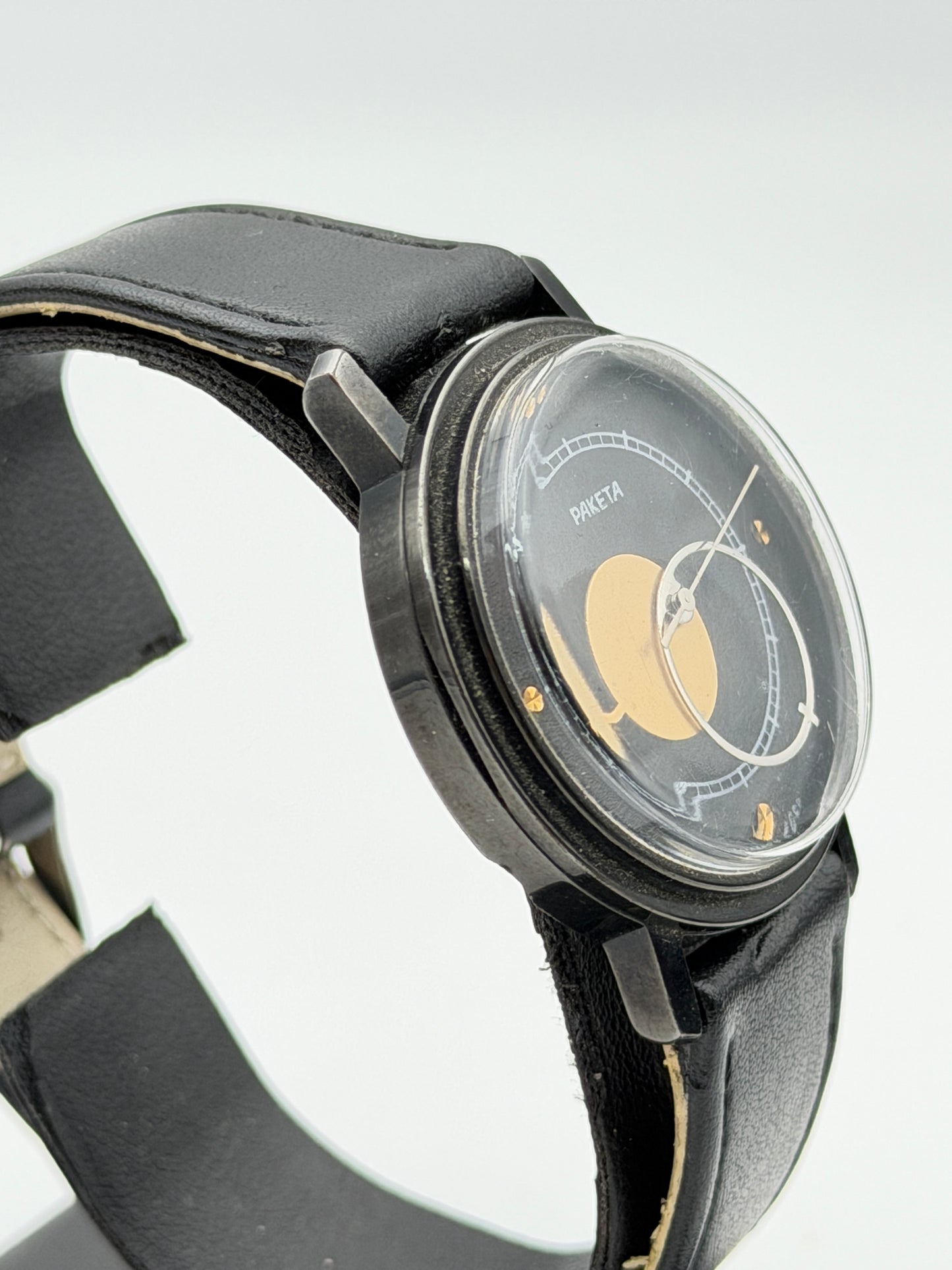 paketa raketa vintage ussr black watch