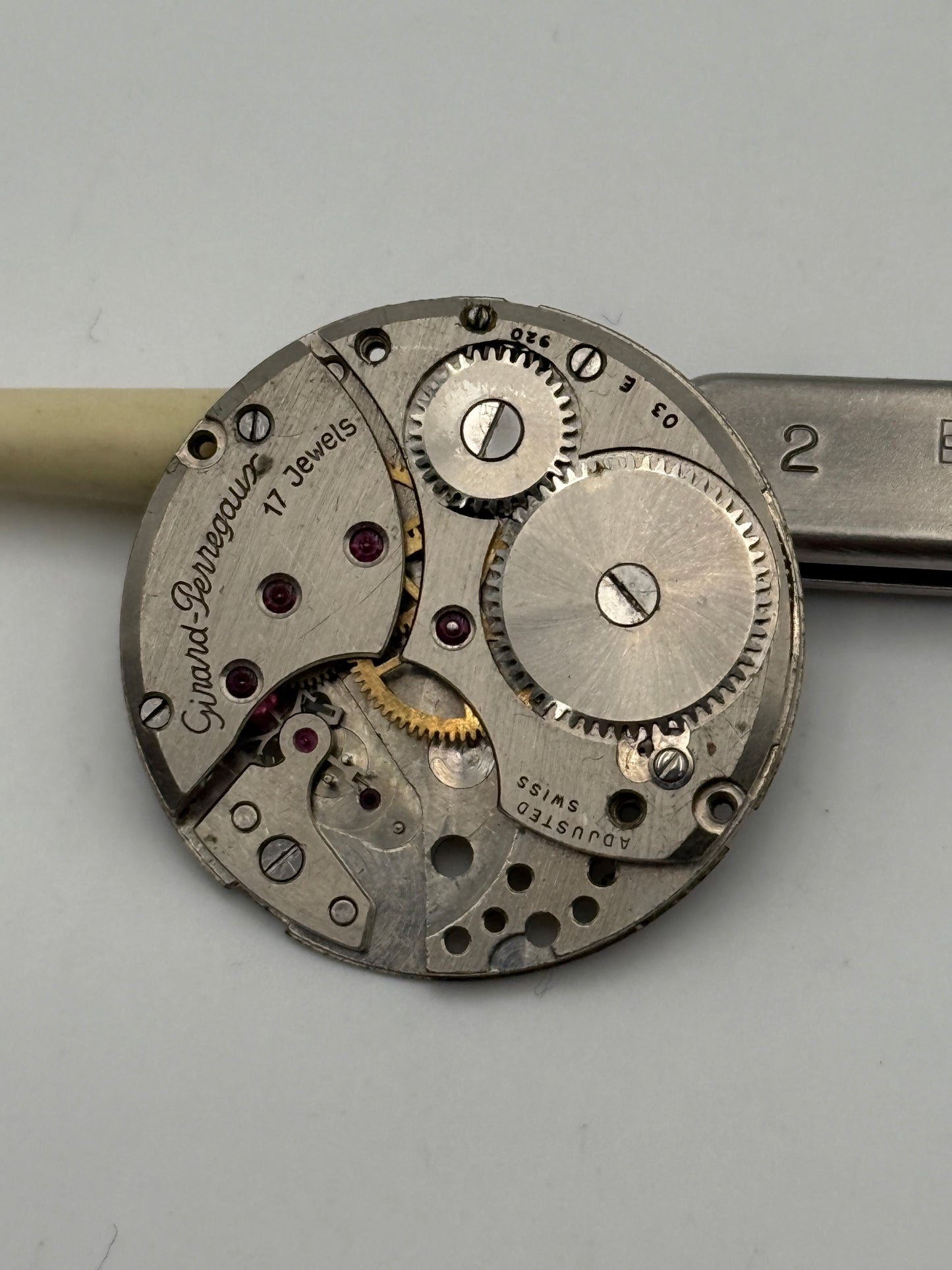 Girard Perregaux 03e 920 movement movimento
