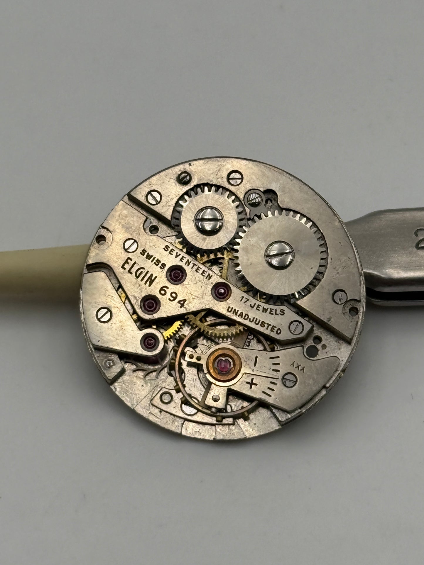 Elgin 694 movement movimento