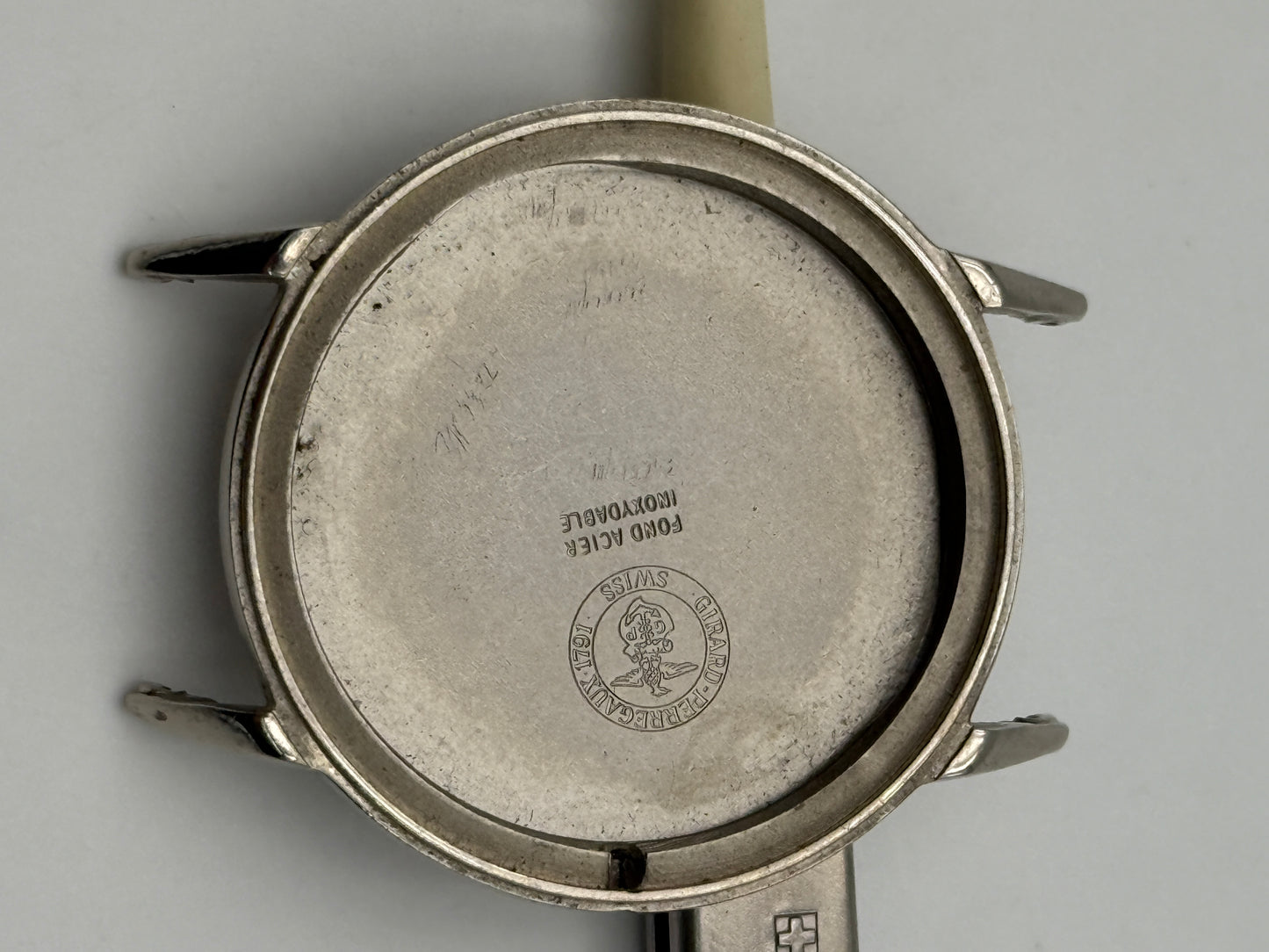 Girard Perregaux cassa case 35-29mm