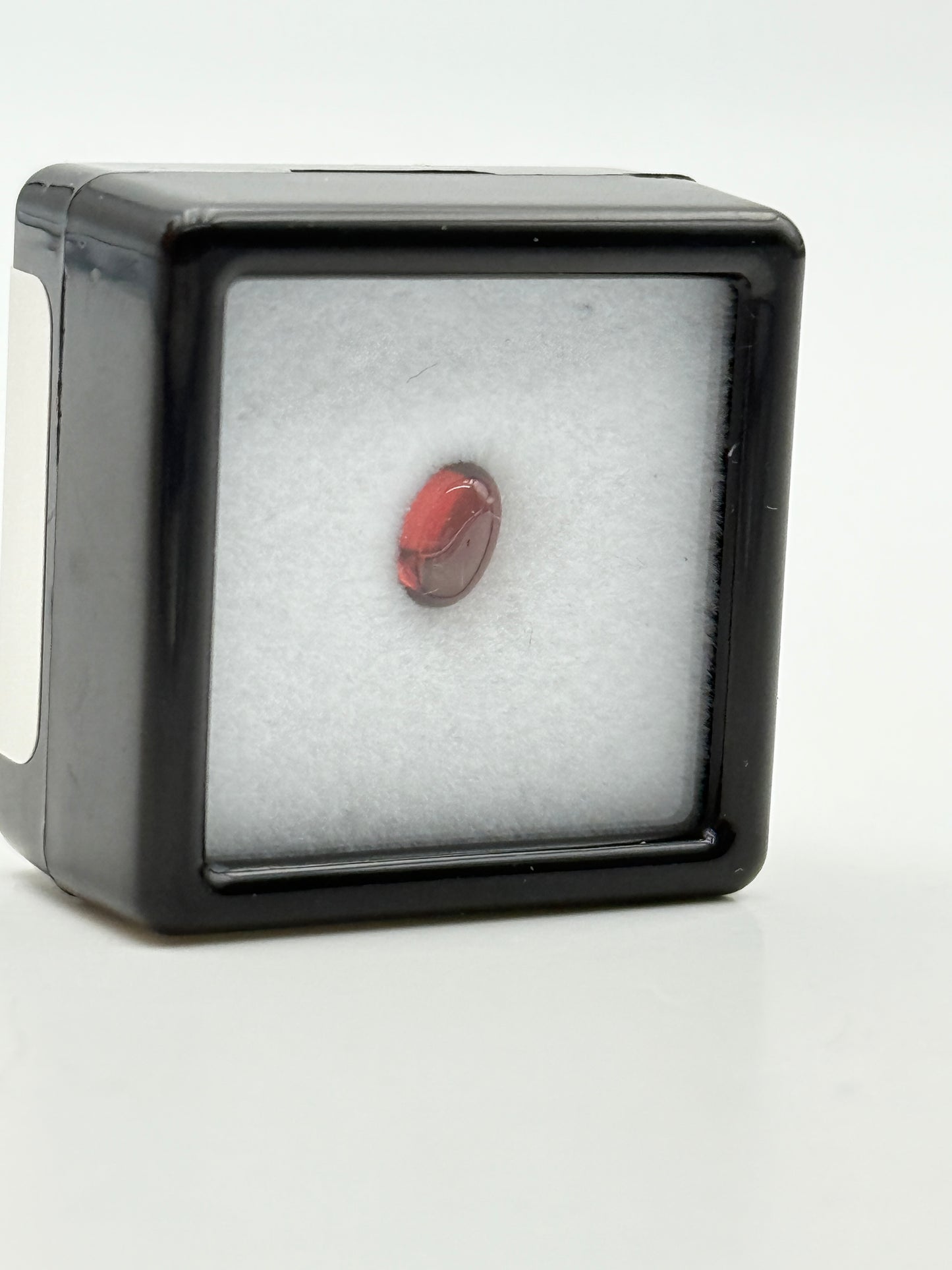 quarzo rosso cabouchon 0.72ct natural naturale
