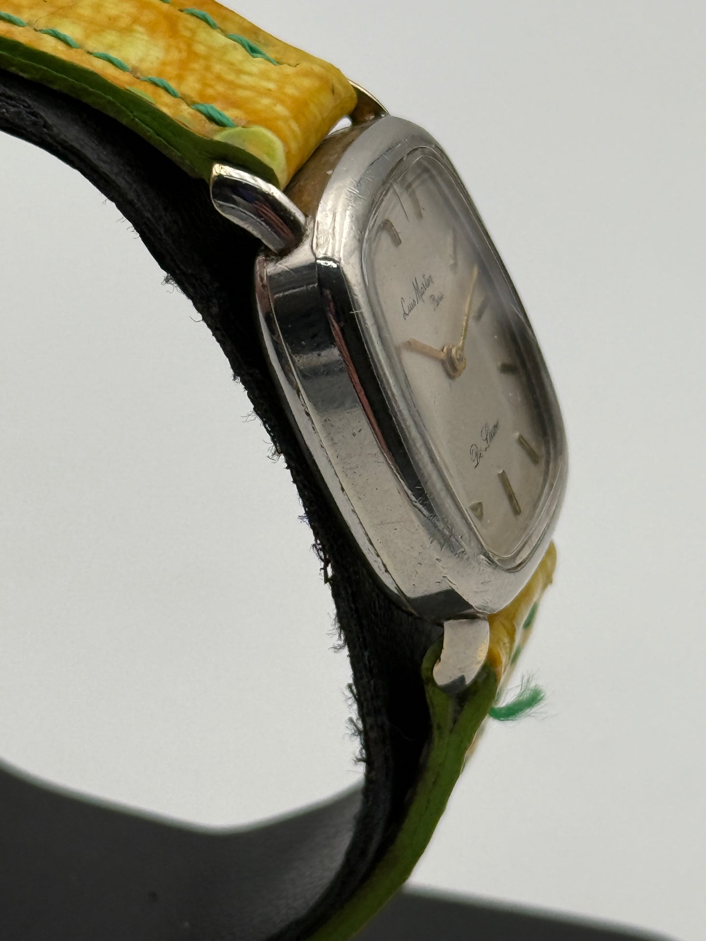 Luis marten Paris de luxe 22x32mm watch vintage