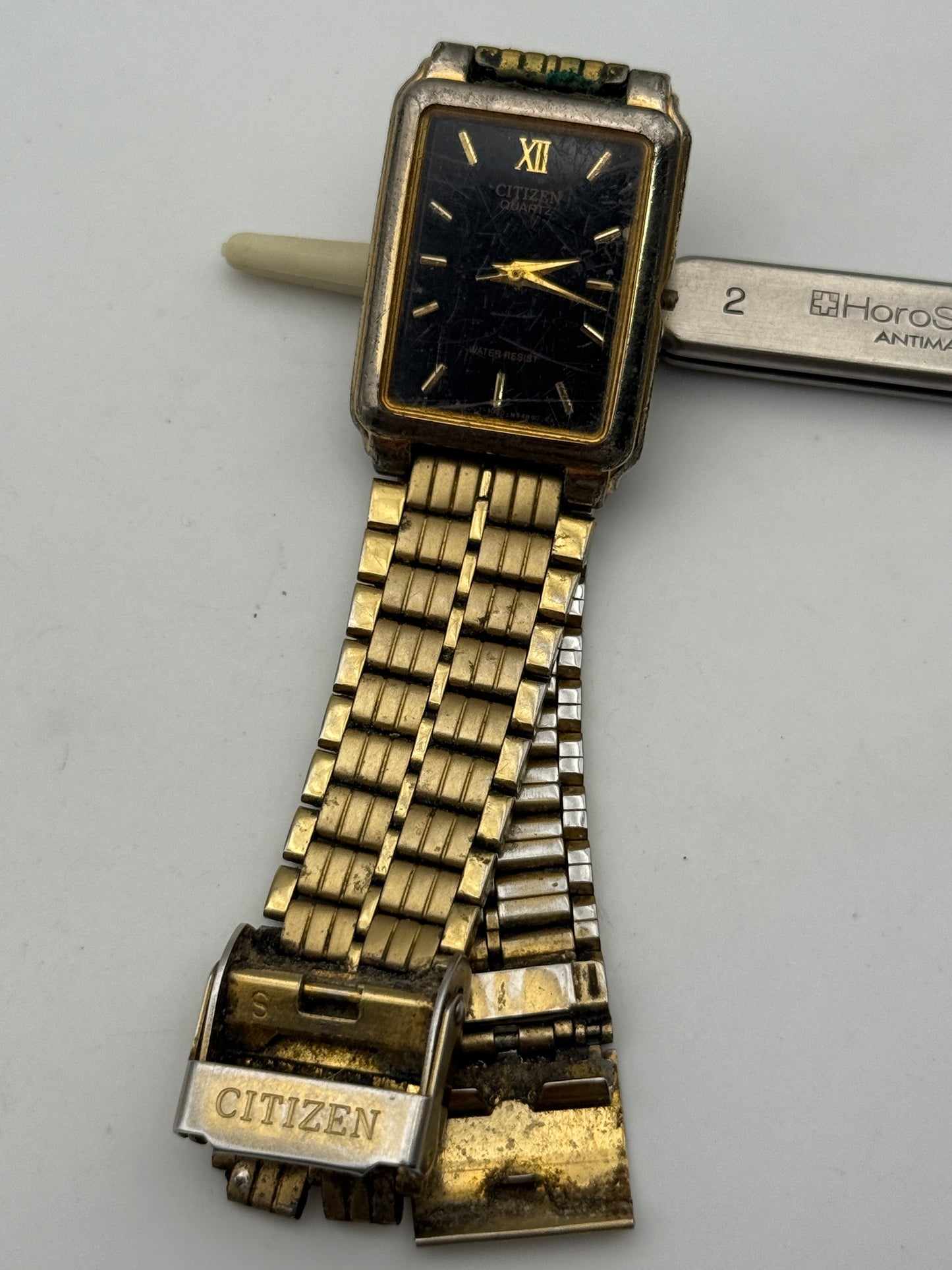 citizen quartz 1030 24x33mm