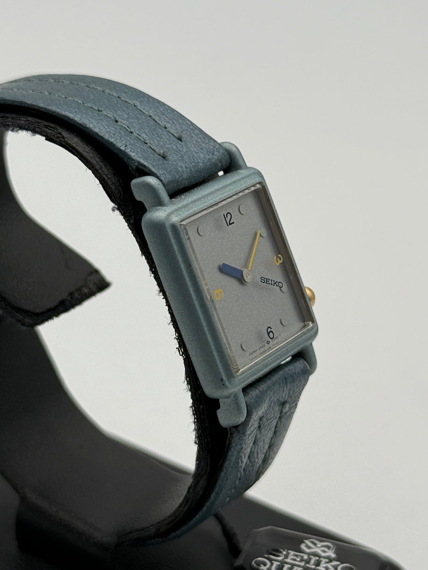 seiko sq nos 2P20-5FfA 21x30mm quartz