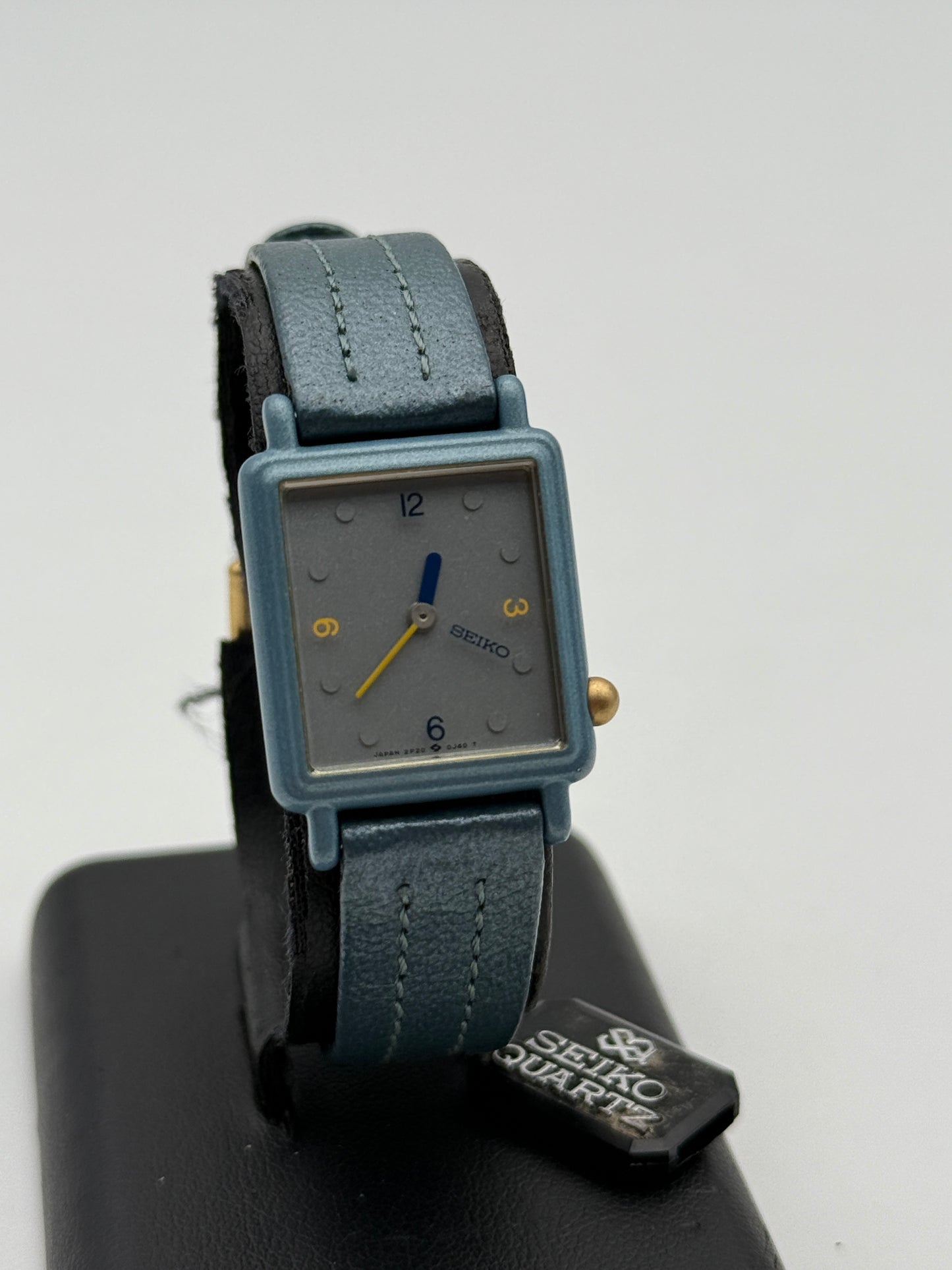 seiko sq nos 2P20-5FfA 21x30mm quartz