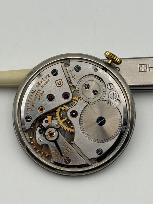 universal geneve 1200 movement movimento