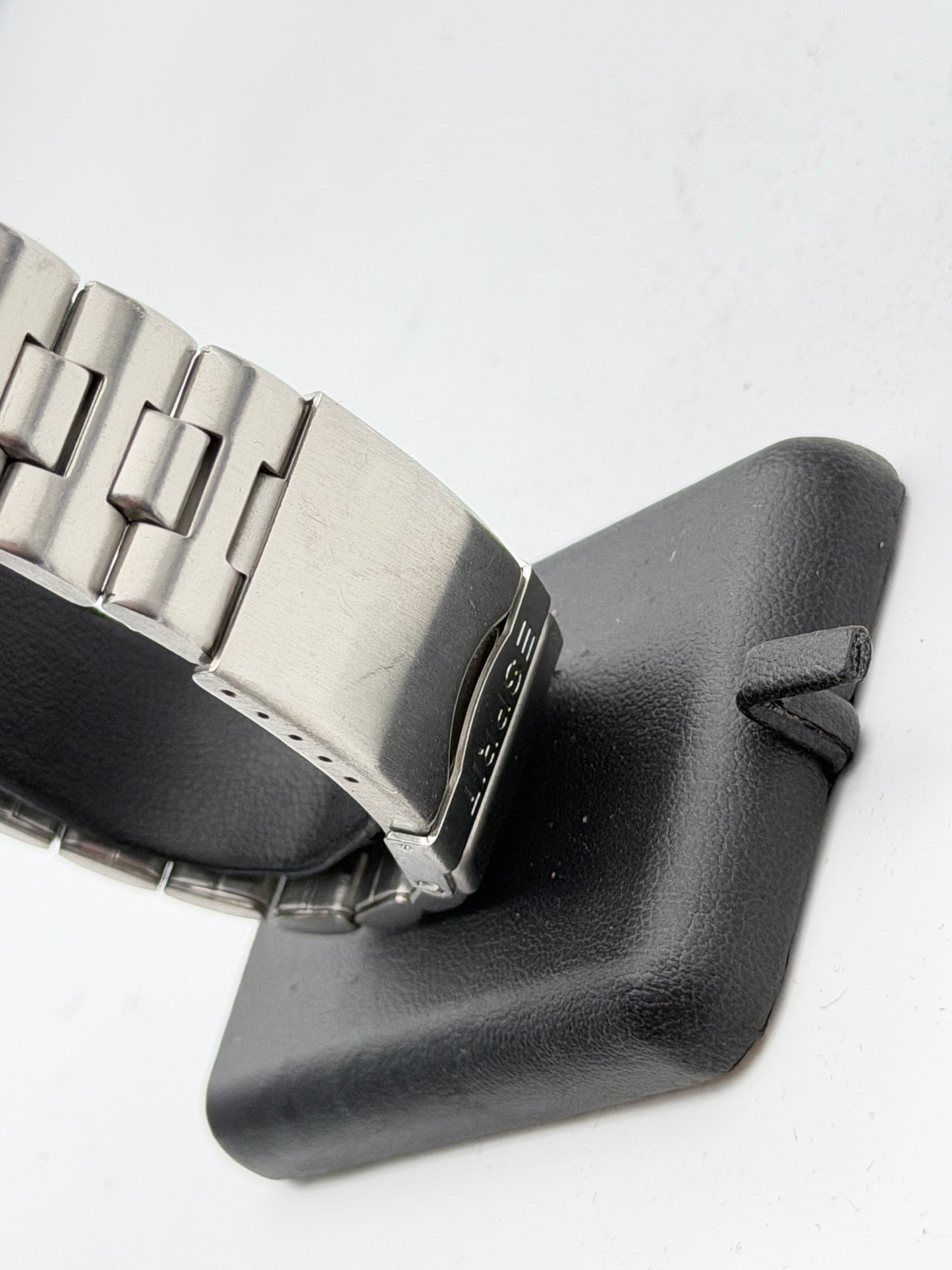 esprit quartz watch new nos 39mm