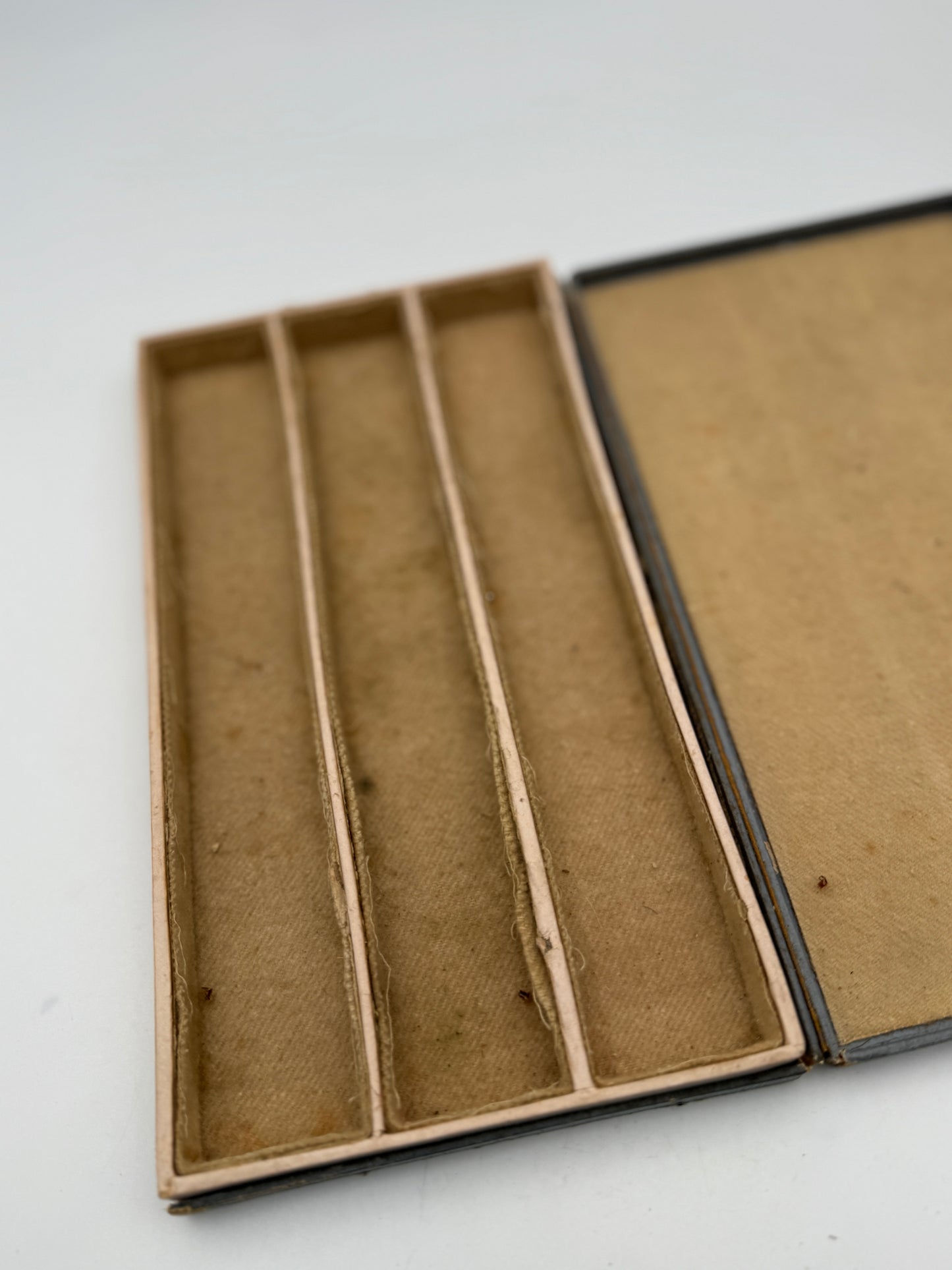 Gander 24x13x12cm watch parts box