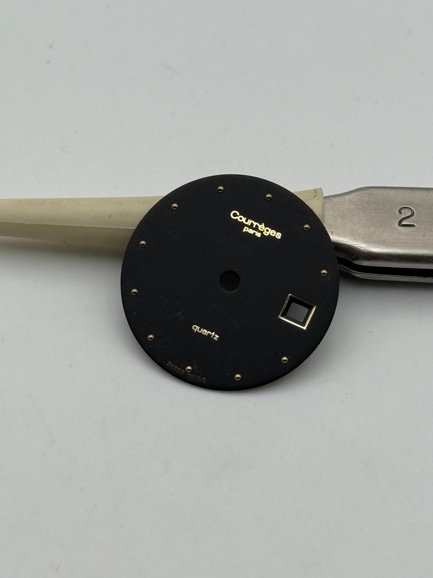 courreges paris quartz 20mm dial quadrante