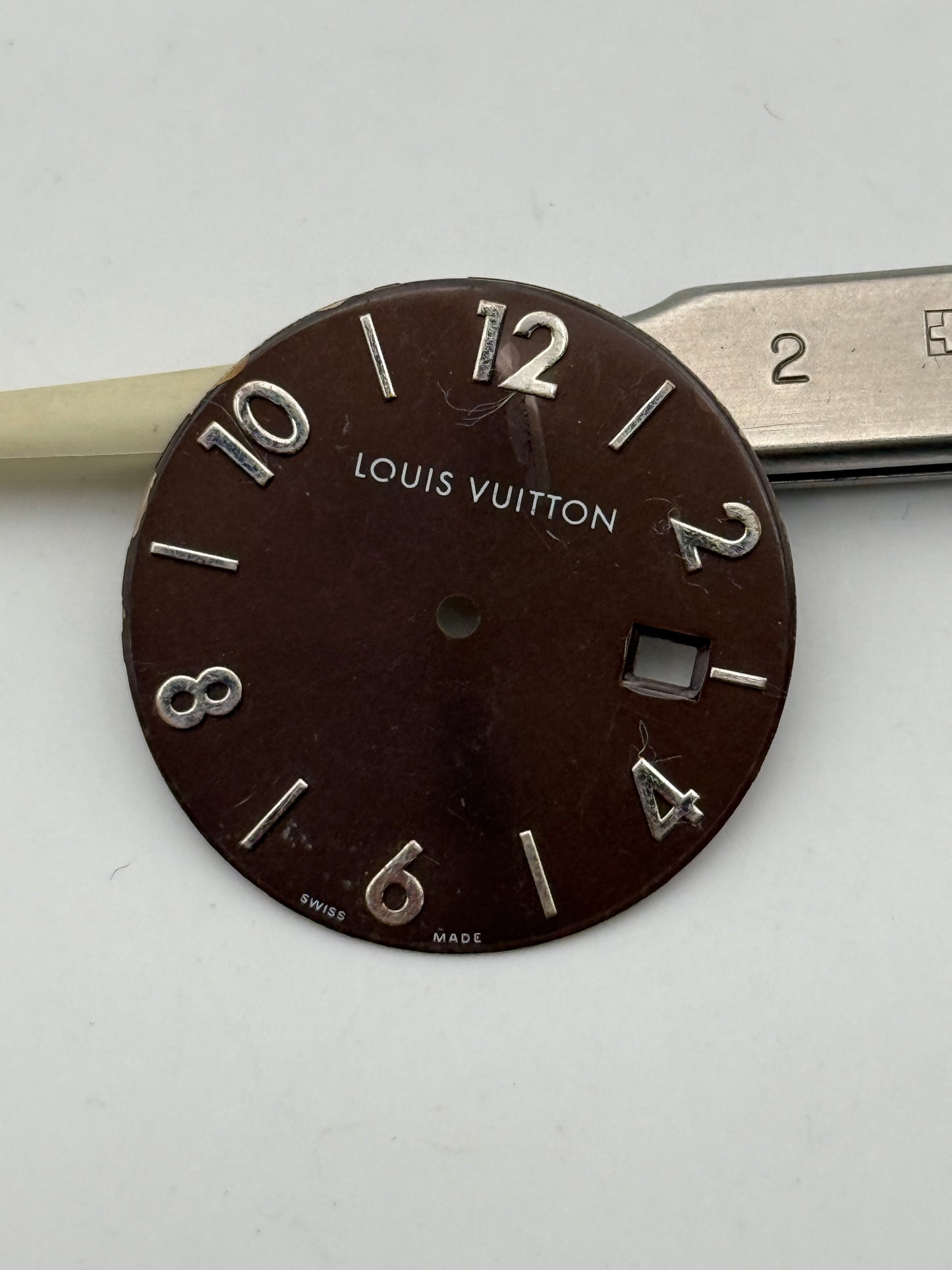 louis vuitton swiss made 29mm dial quadrante