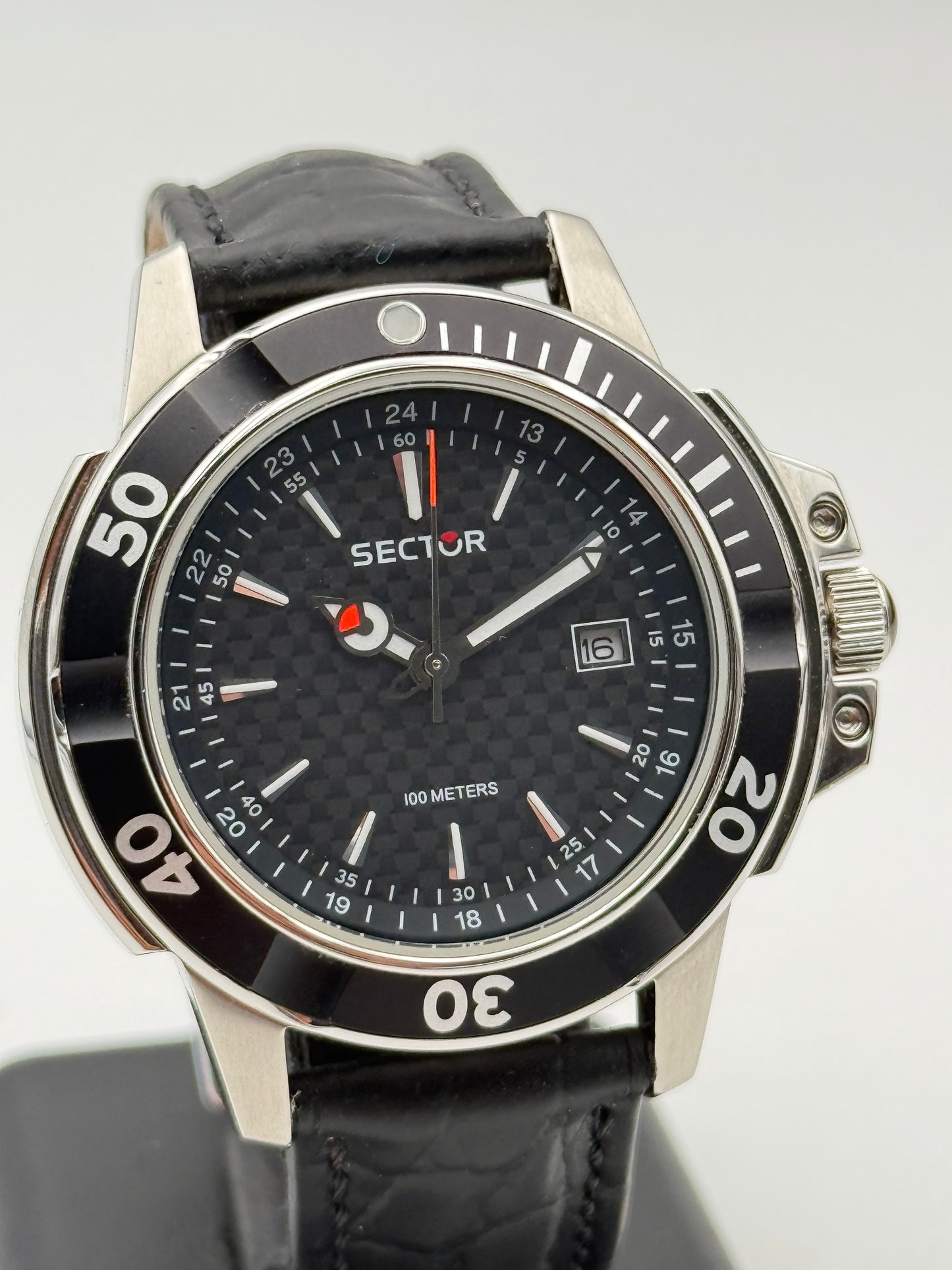 Sector 100 meters 240 3251240125-61764 43mm quartz