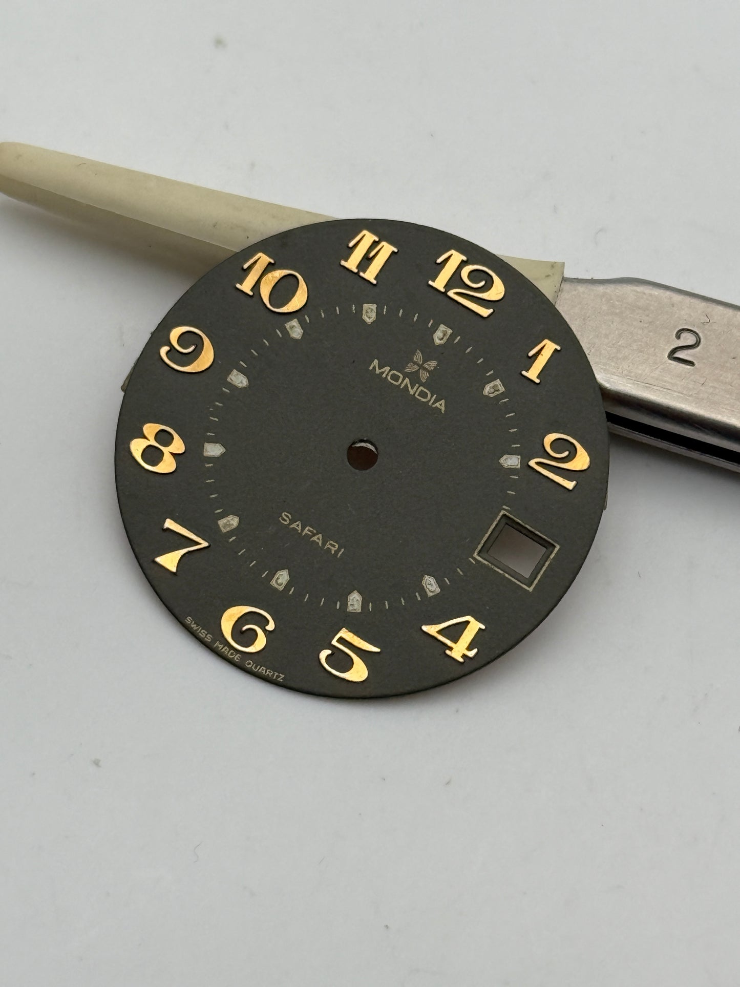 mondia safari swiss made 27.5mm dial quadrante