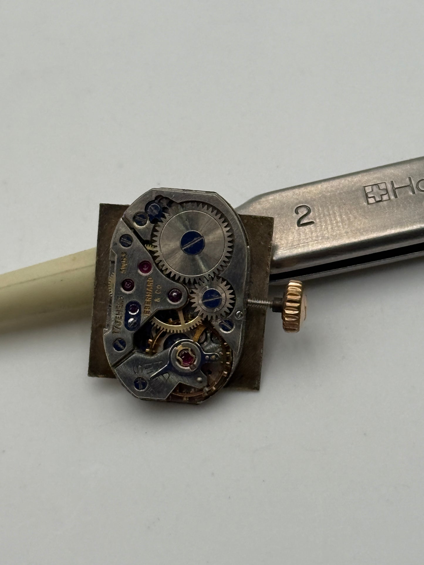 Eberhard & Co. 17 jewels movement movimento