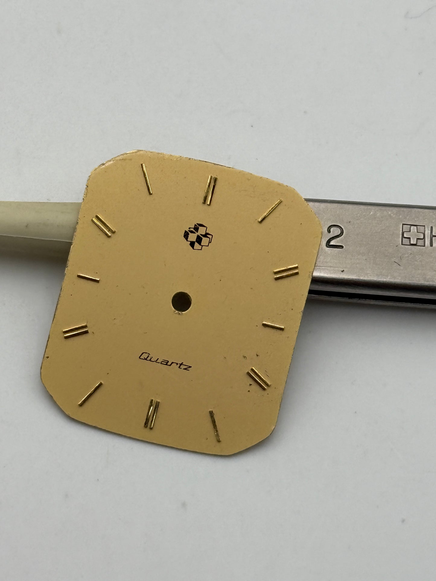 quartz 21.5mm dial quadrante